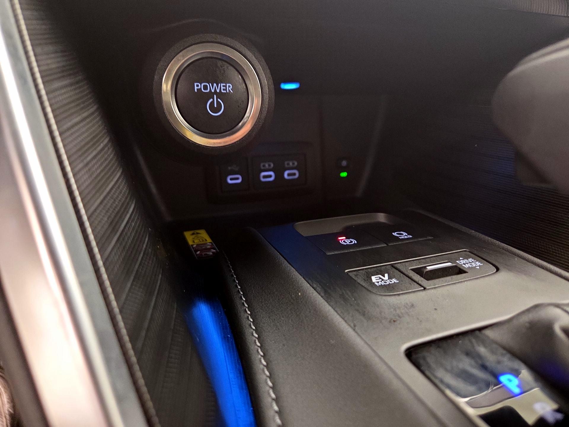 Thumbnail: 2024 Toyota Venza - 18