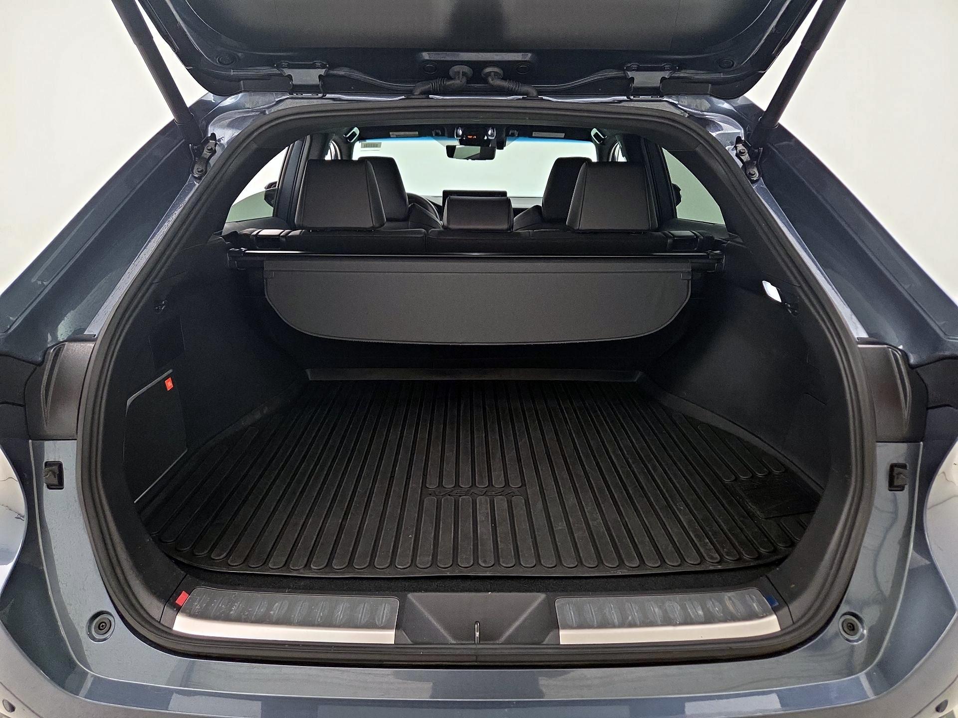 Thumbnail: 2024 Toyota Venza - 20