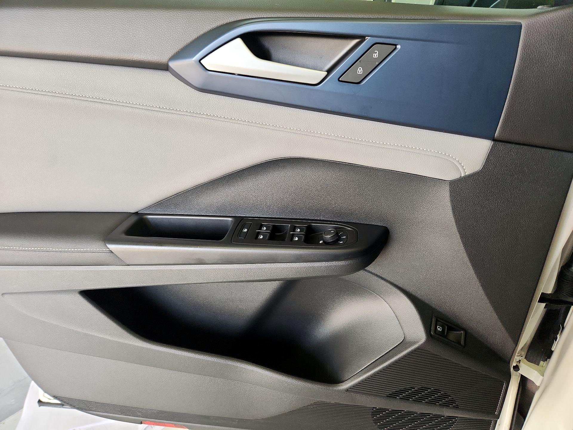 Thumbnail: 2024 Volkswagen Taos - 12