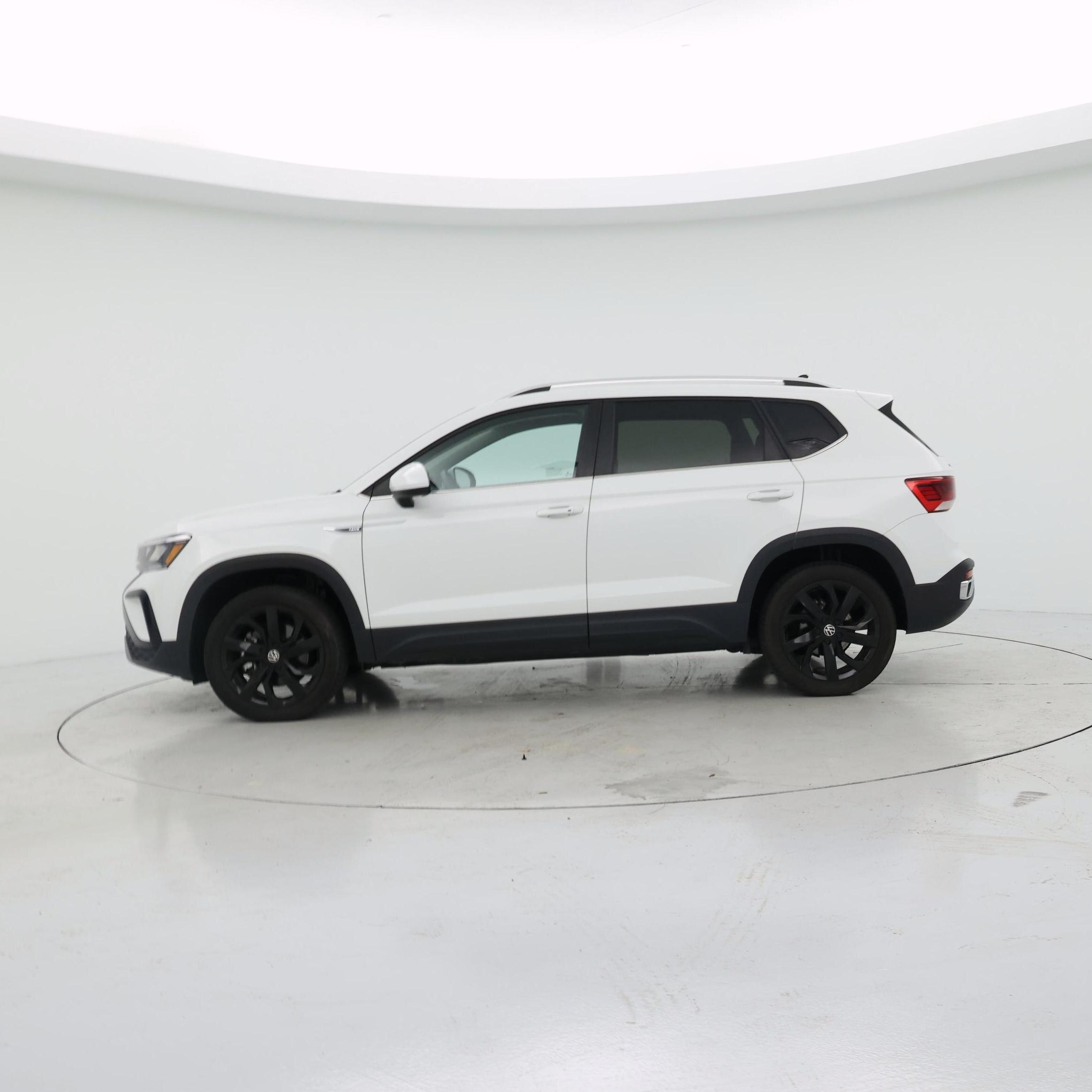 Thumbnail: 2024 Volkswagen Taos - 3