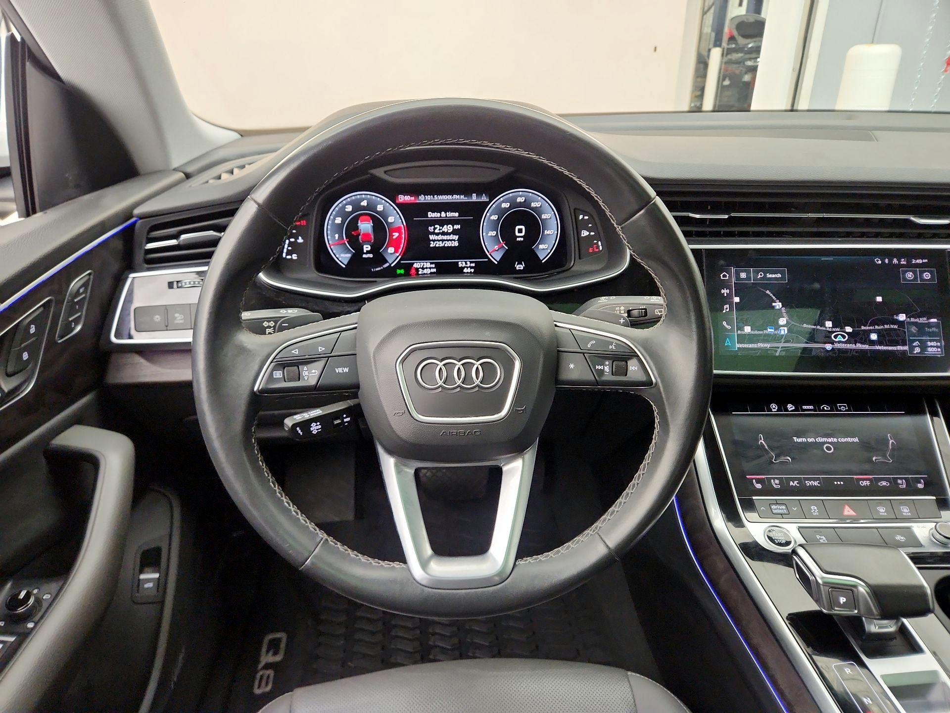 Thumbnail: 2021 Audi Q8 - 10