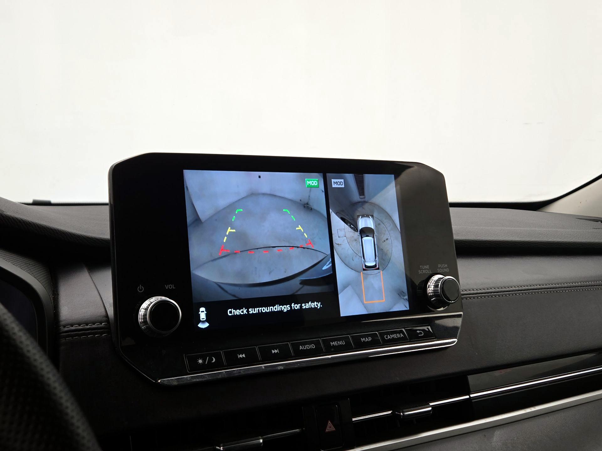 Thumbnail: 2024 Mitsubishi Outlander - 14