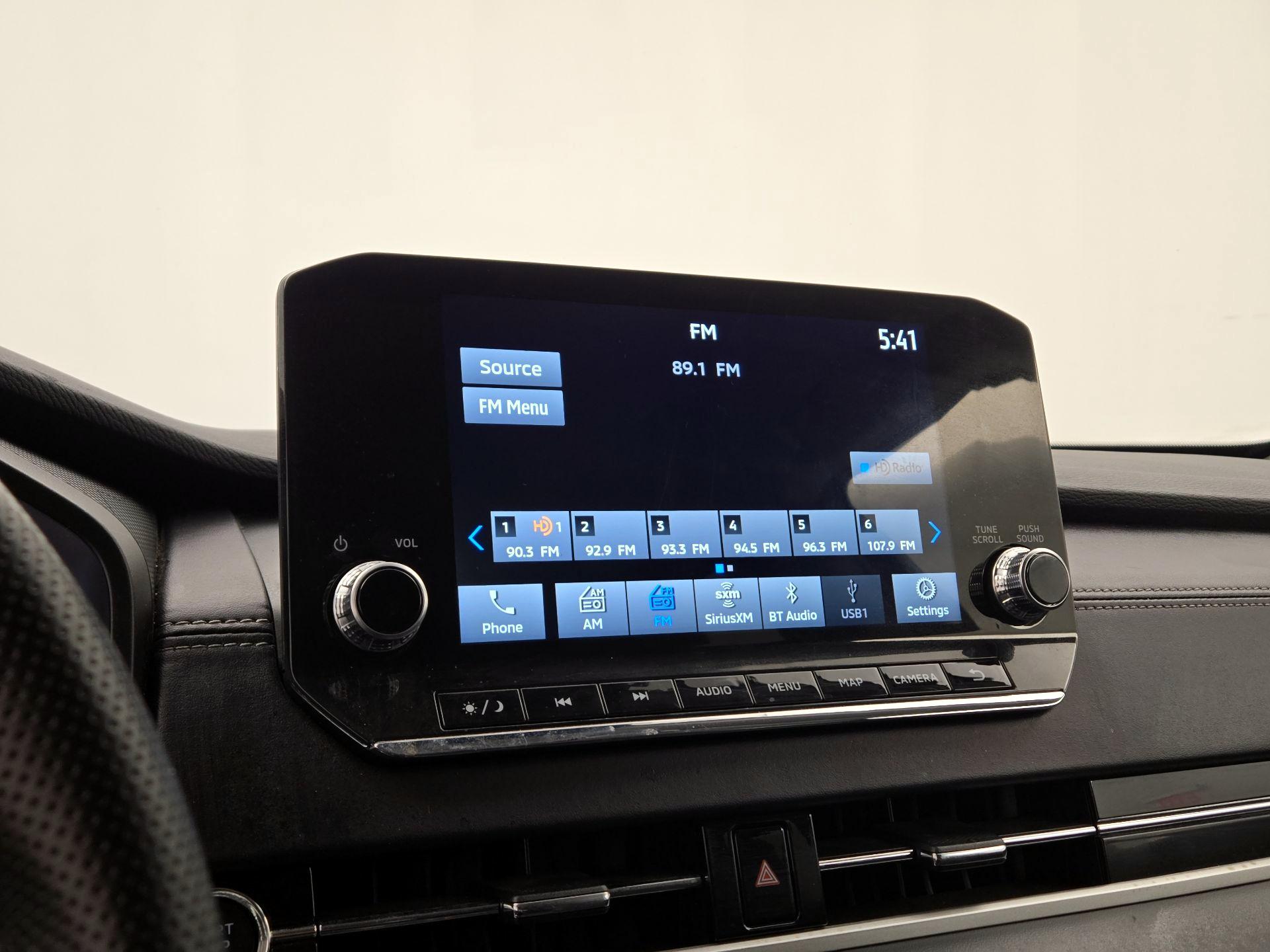 Thumbnail: 2024 Mitsubishi Outlander - 15