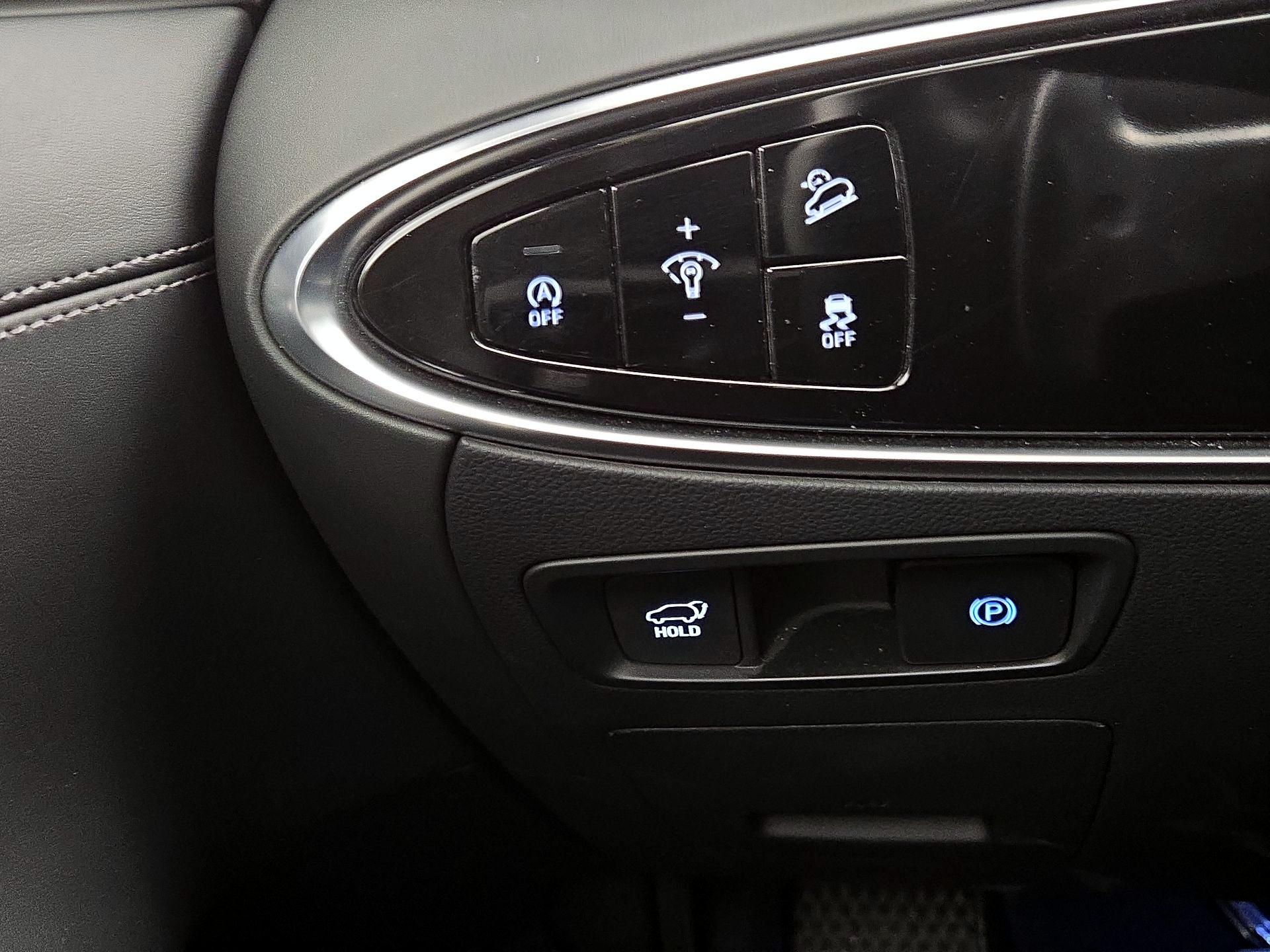 Thumbnail: 2025 Genesis GV70 - 13