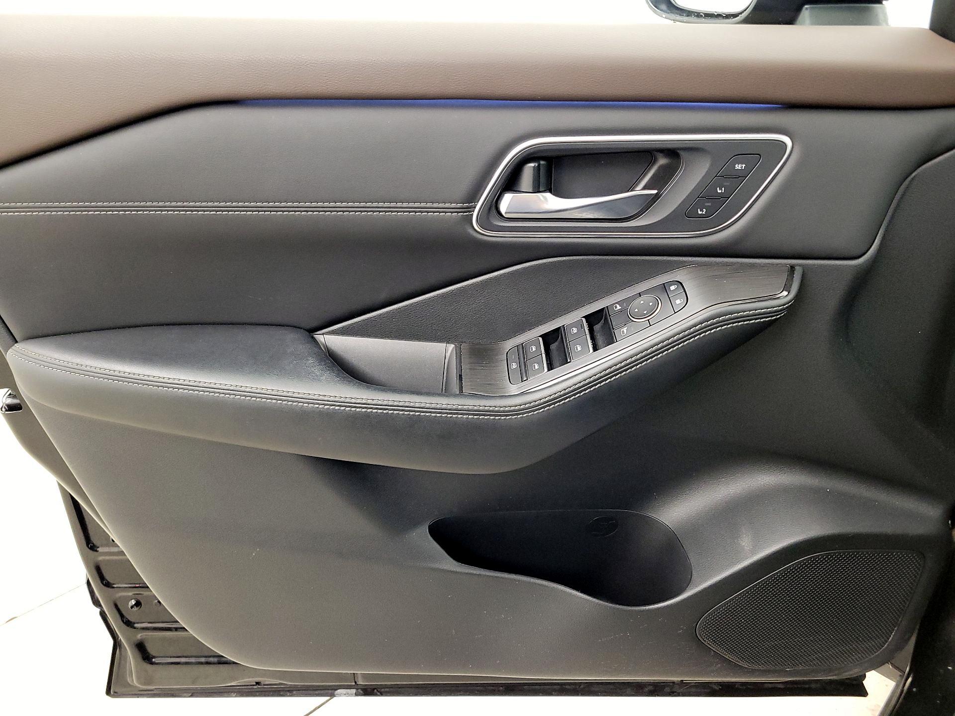 Thumbnail: 2023 Nissan Rogue - 12