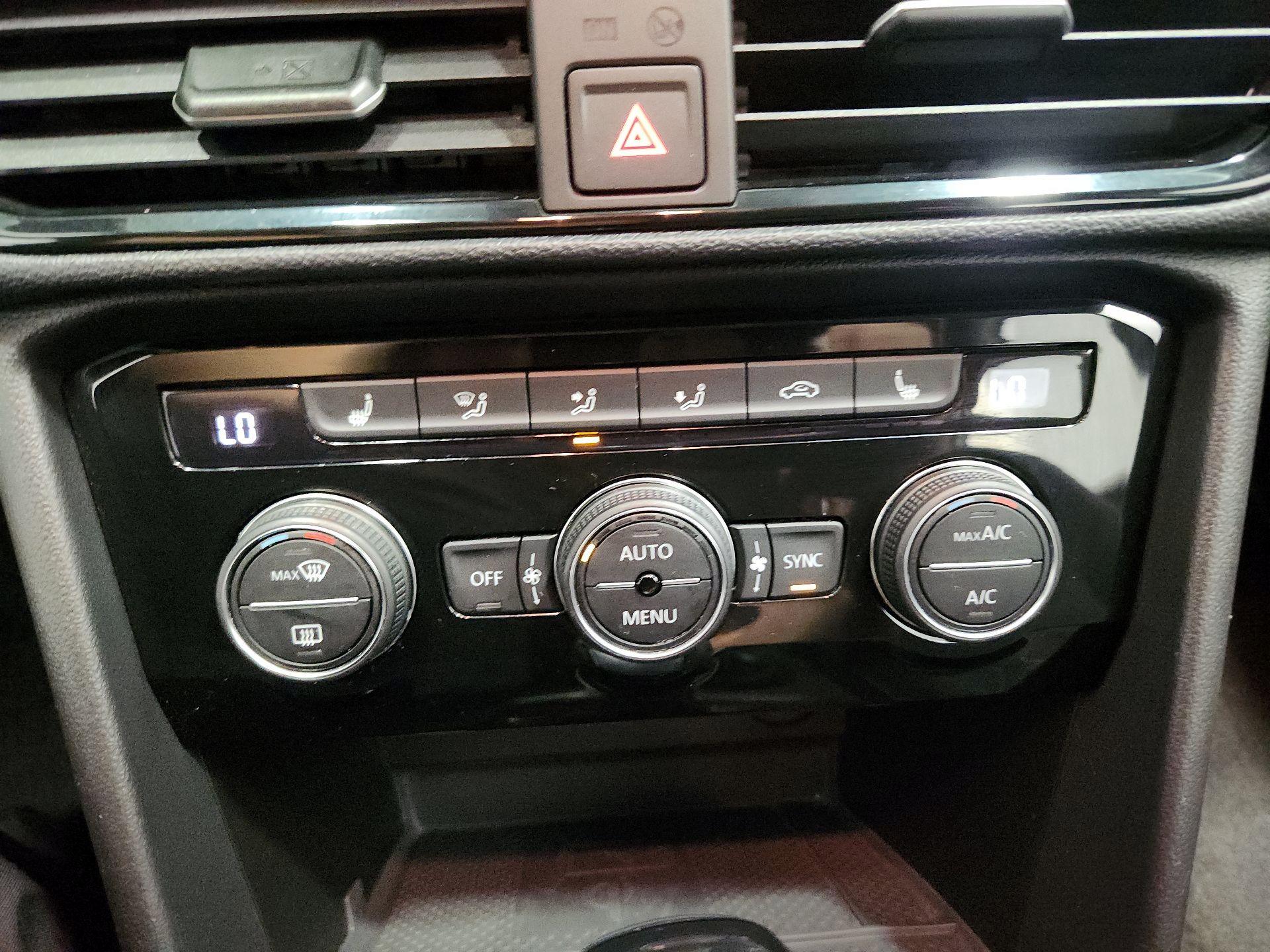 Thumbnail: 2024 Volkswagen Taos - 16