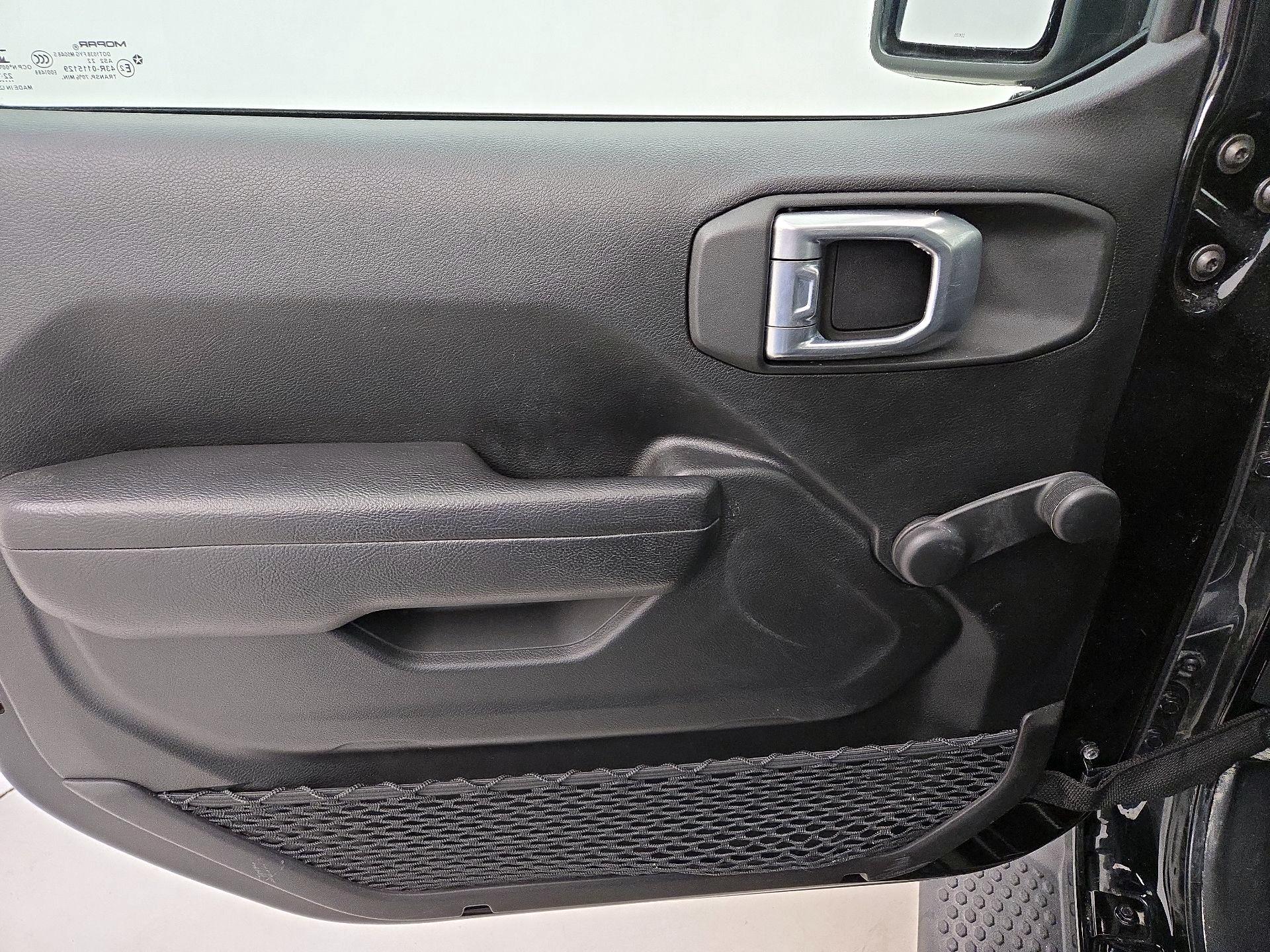 Thumbnail: 2022 Jeep Wrangler - 12