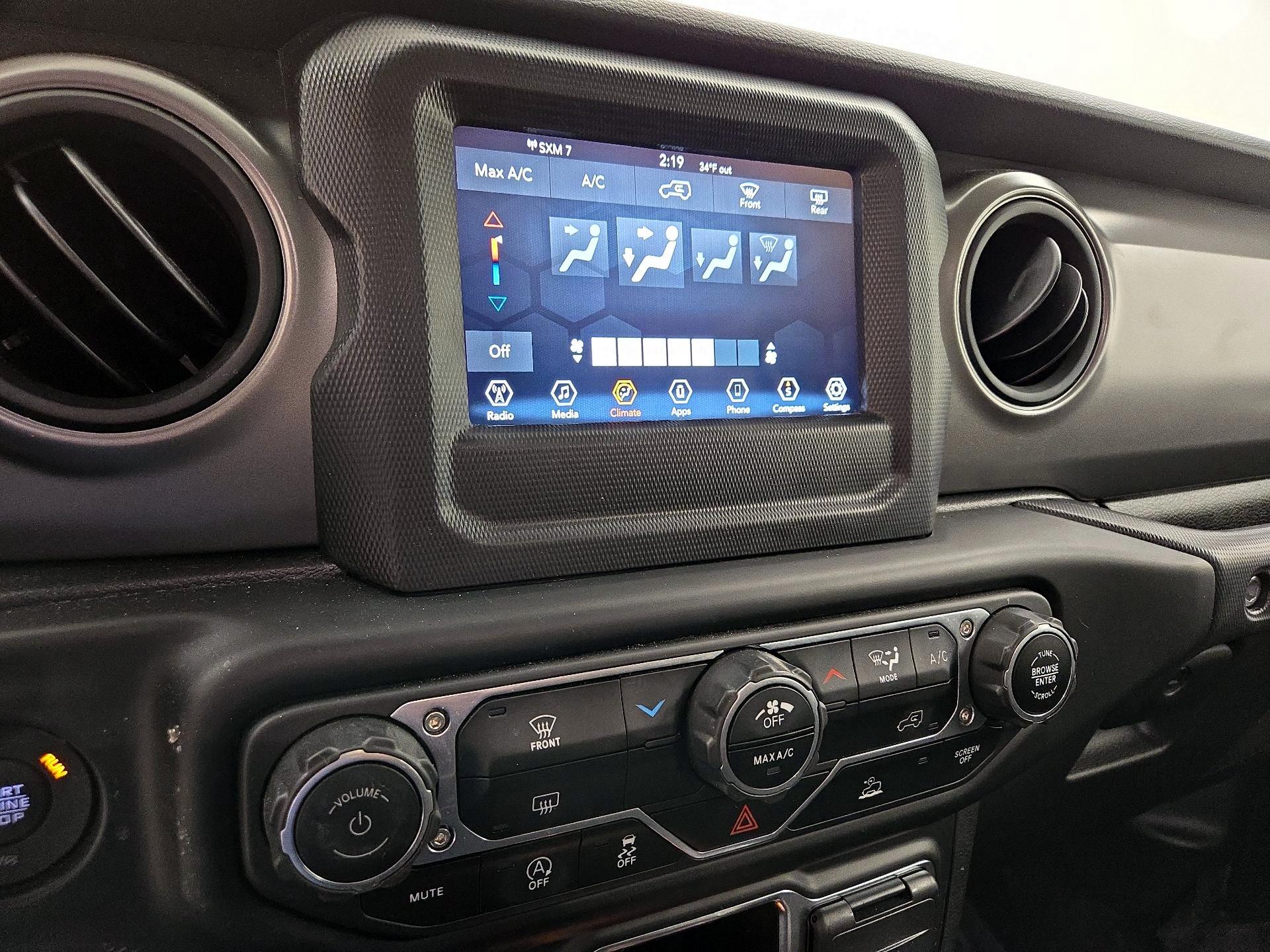 Thumbnail: 2022 Jeep Wrangler - 16