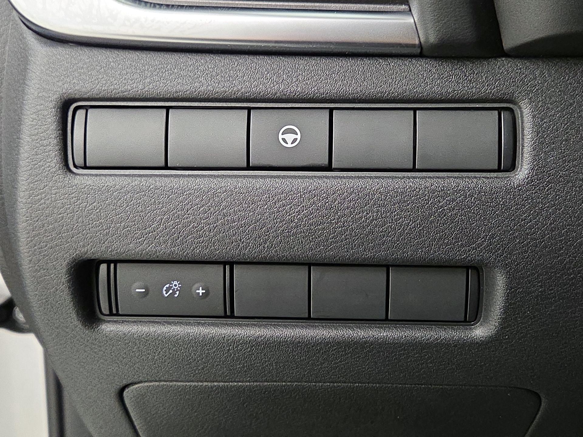 Thumbnail: 2023 Nissan Rogue - 13