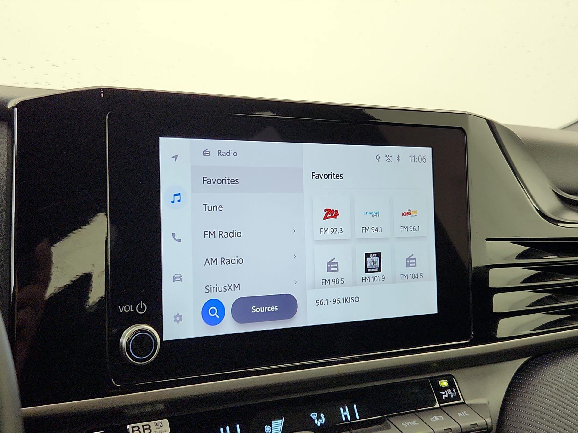 Thumbnail: 2025 Toyota Camry - 15