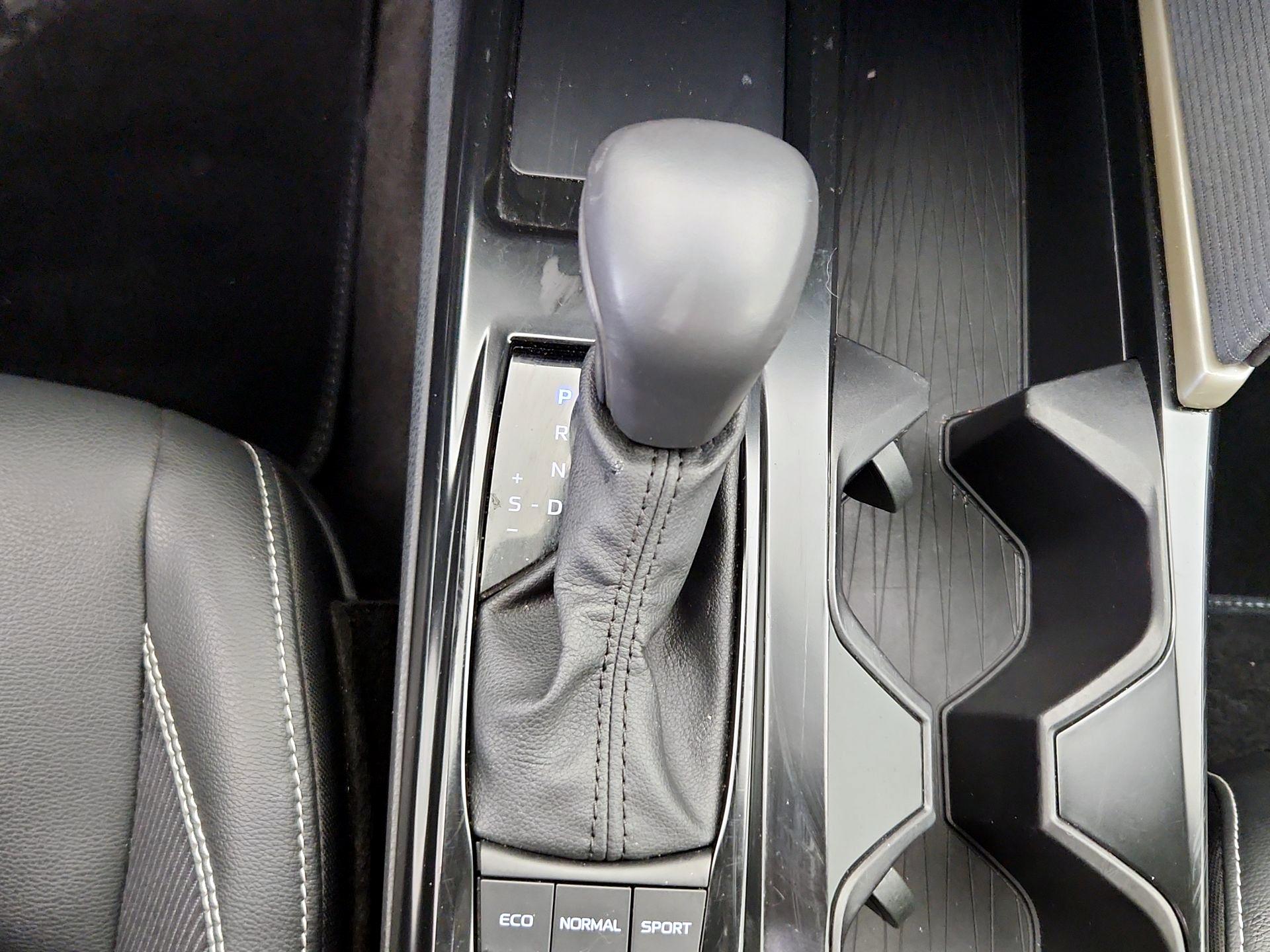 Thumbnail: 2025 Toyota Camry - 17