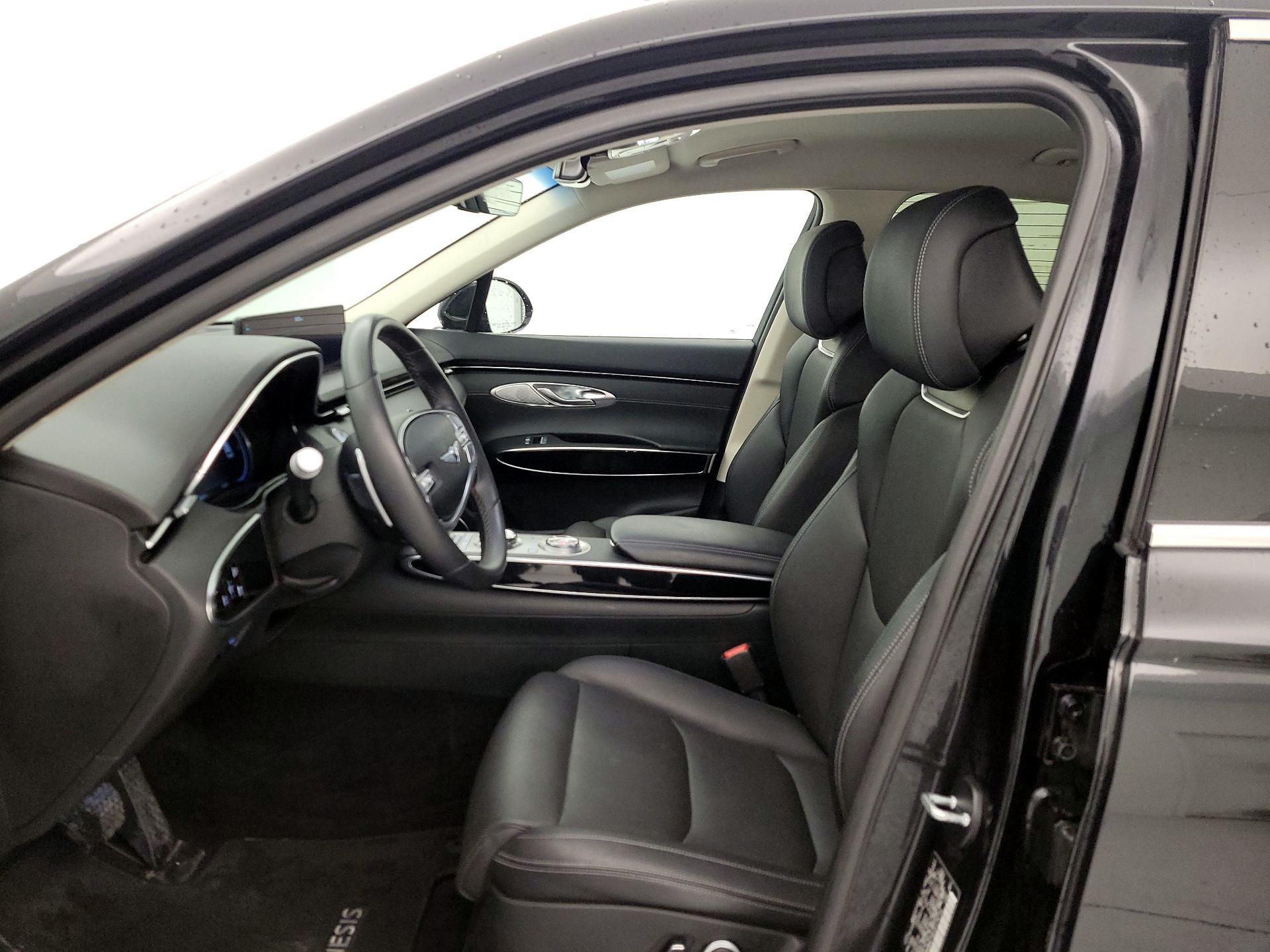 Thumbnail: 2025 Genesis GV70 - 11