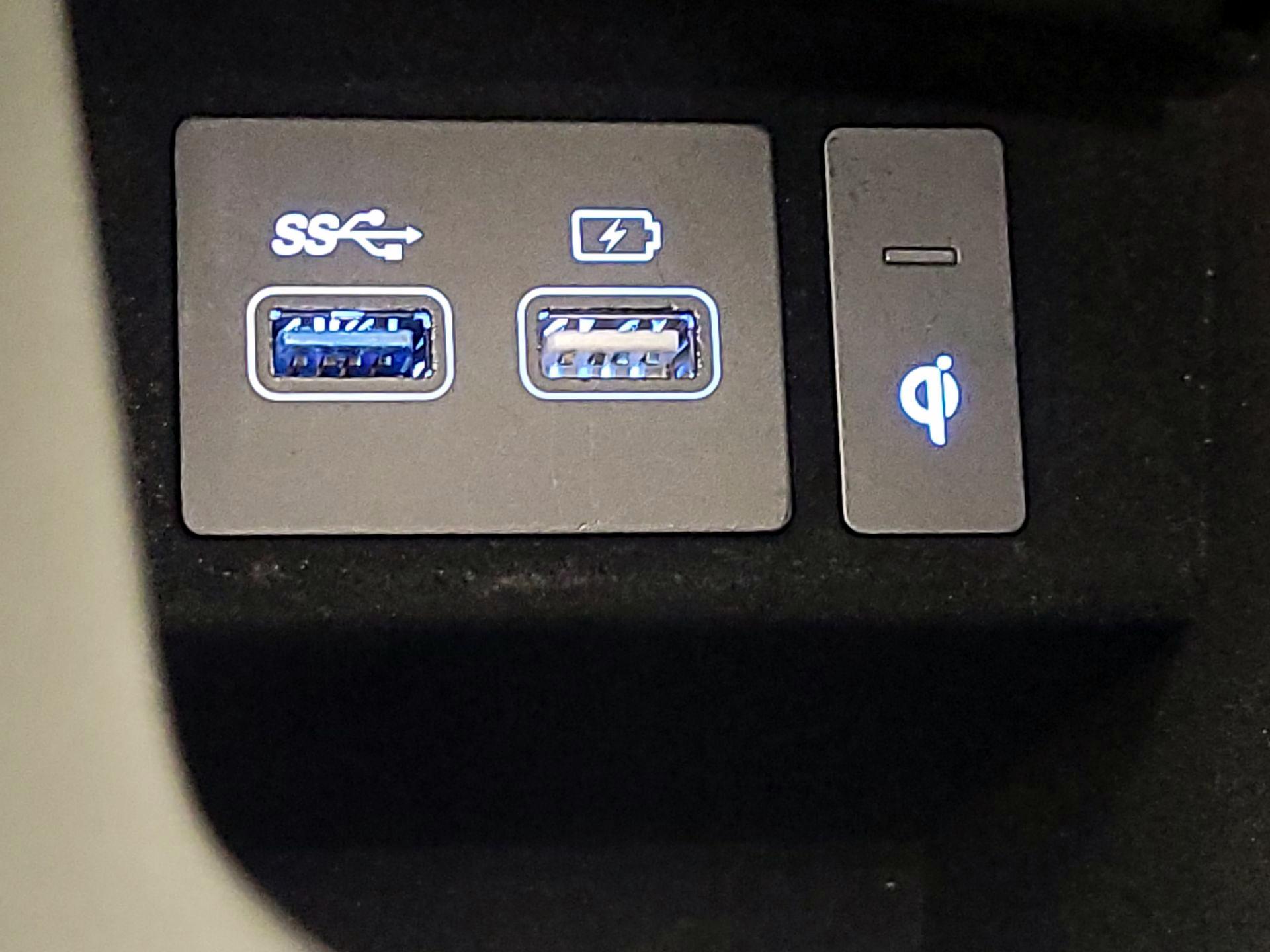 Thumbnail: 2025 Genesis GV70 - 19