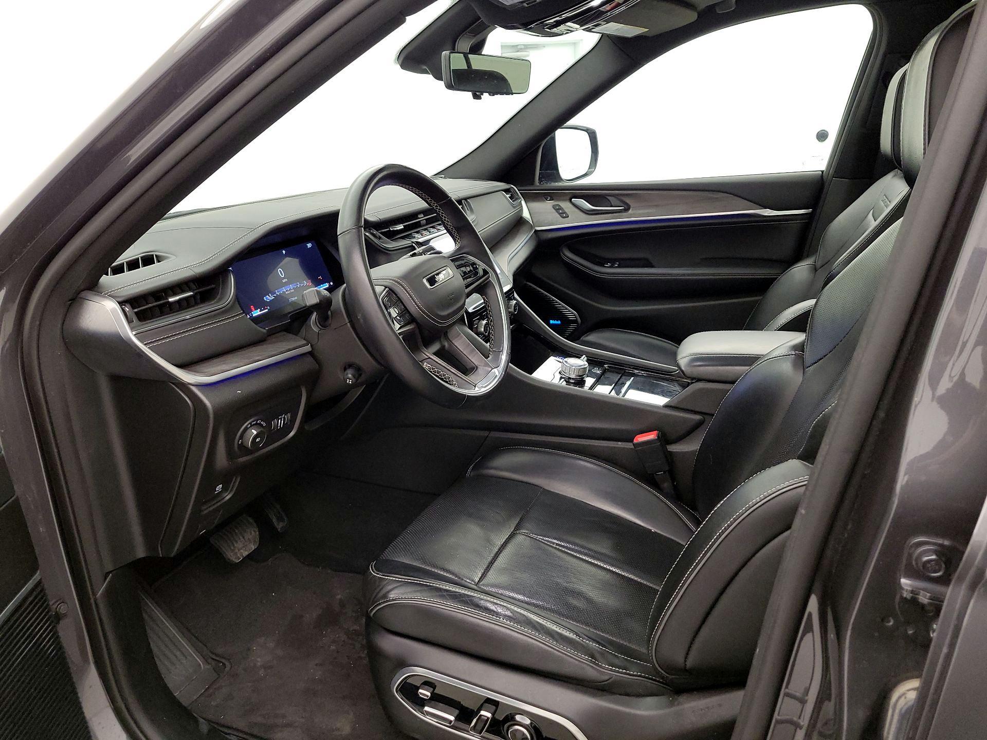 Thumbnail: 2022 Jeep Grand Cherokee - 11