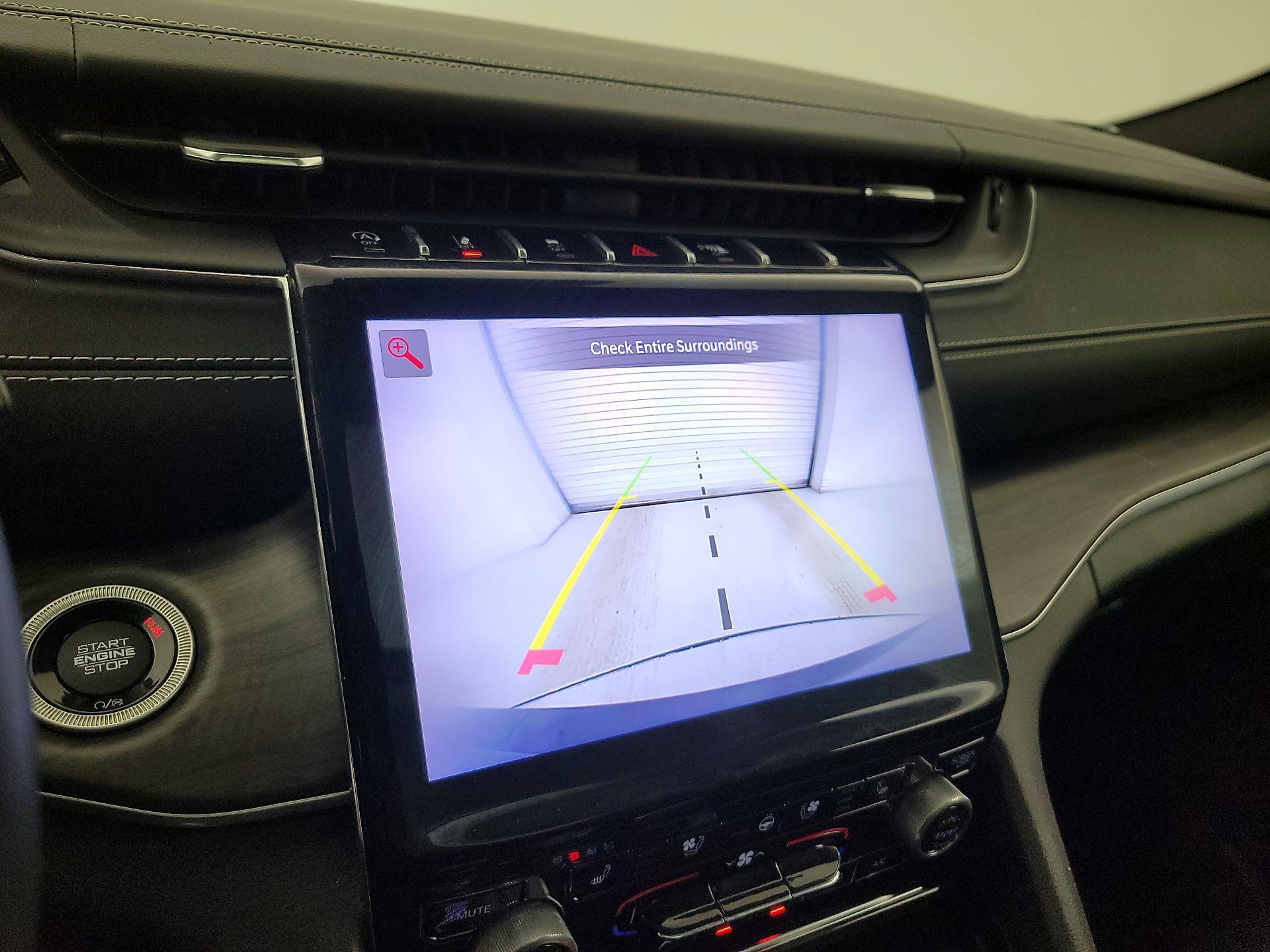 Thumbnail: 2022 Jeep Grand Cherokee - 15