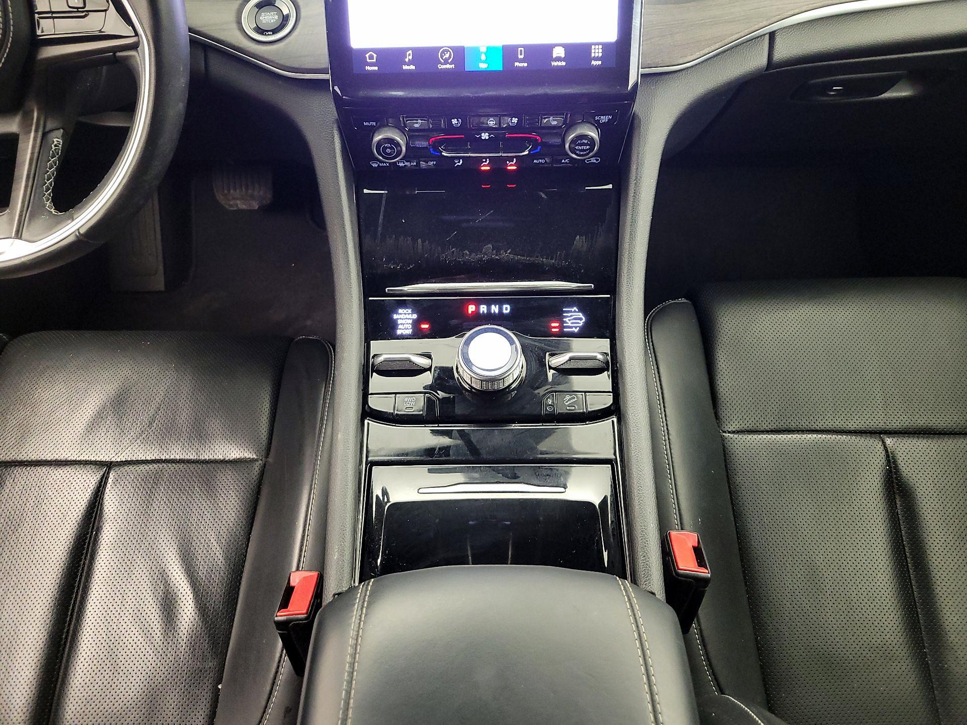 Thumbnail: 2022 Jeep Grand Cherokee - 18