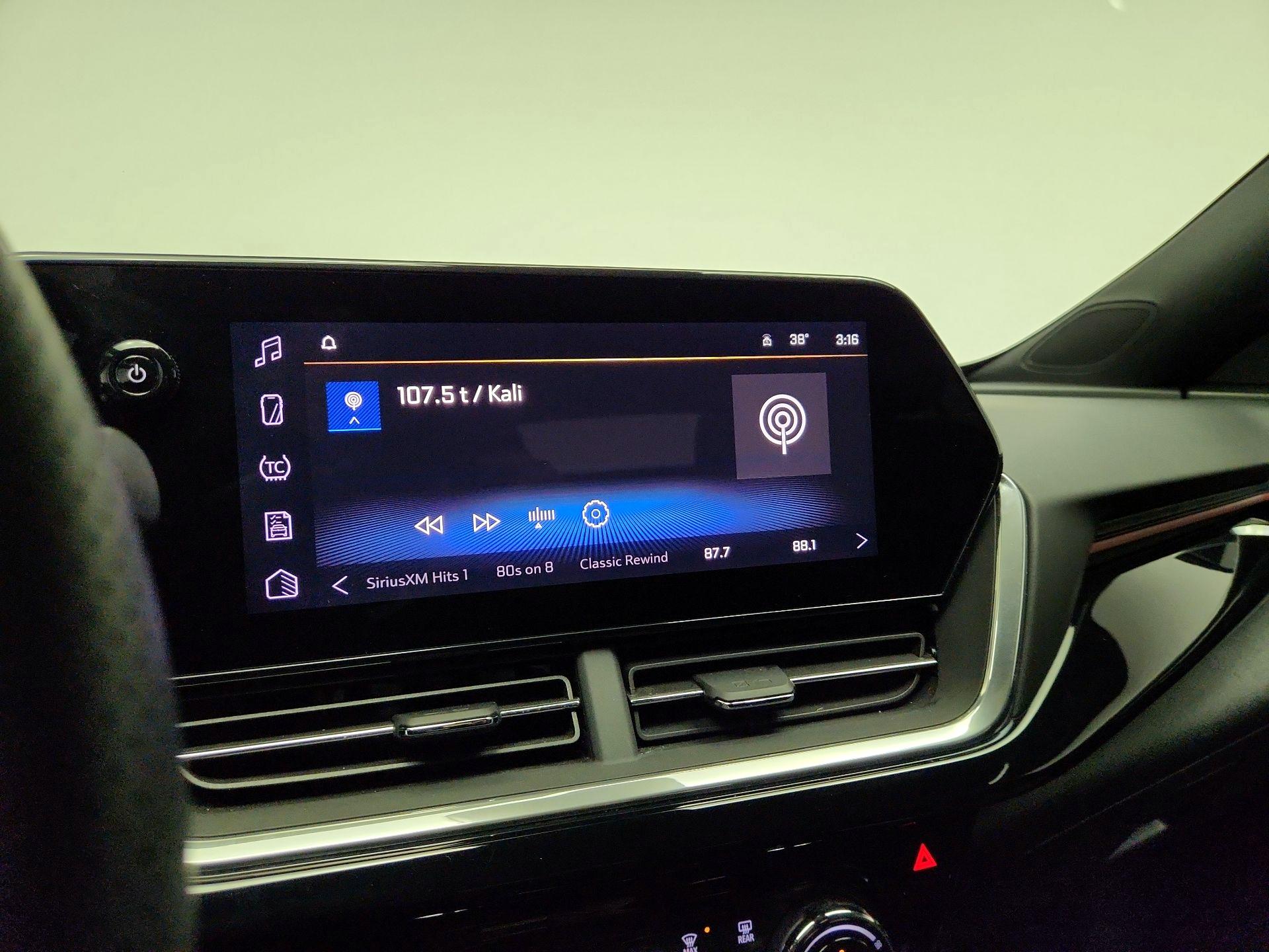 Thumbnail: 2024 Chevrolet Trax - 15