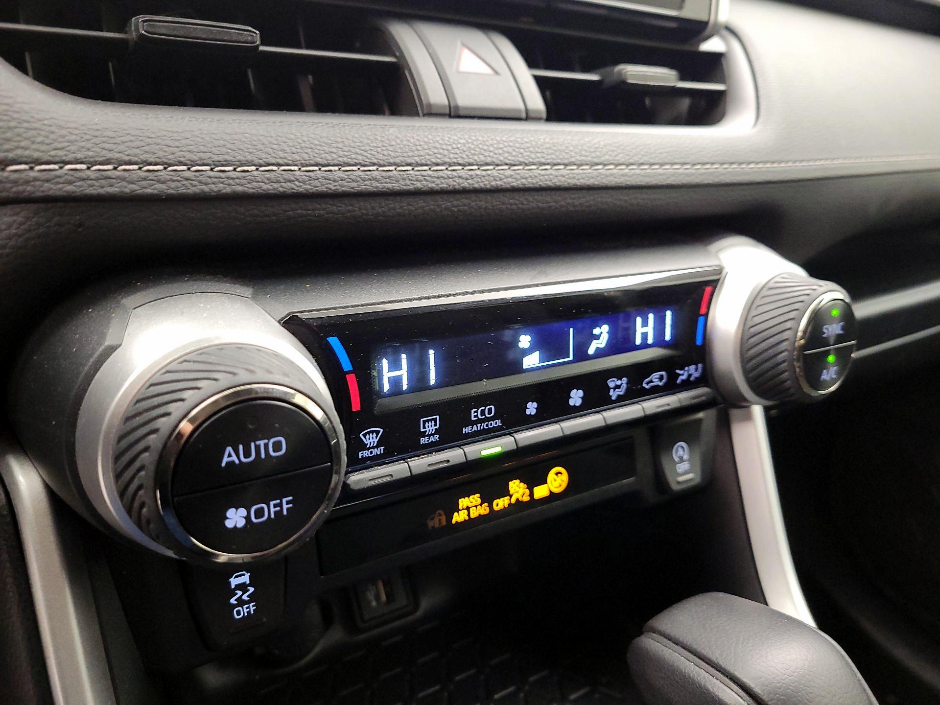 Thumbnail: 2024 Toyota RAV4 - 14