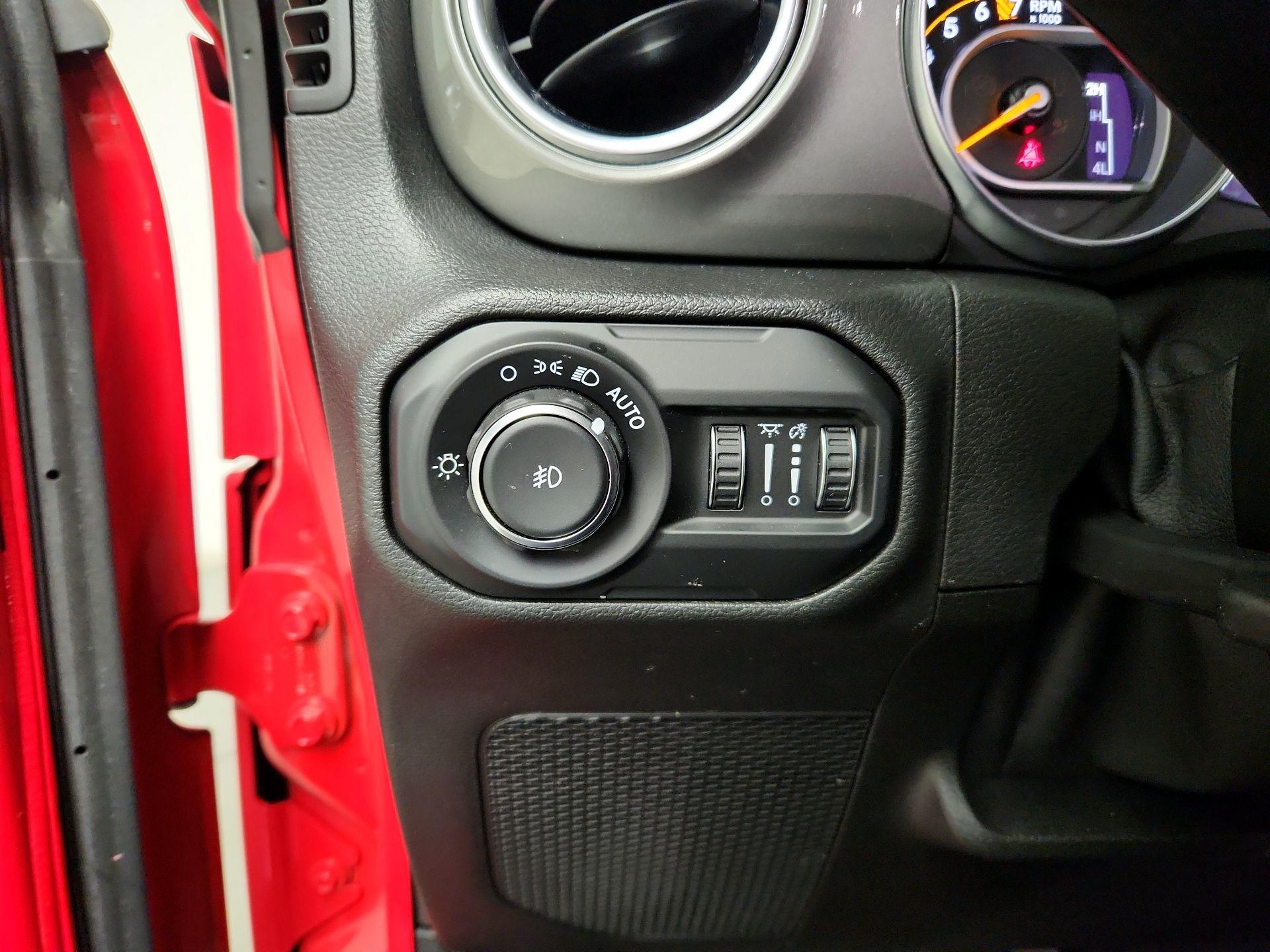 Thumbnail: 2021 Jeep Wrangler - 13