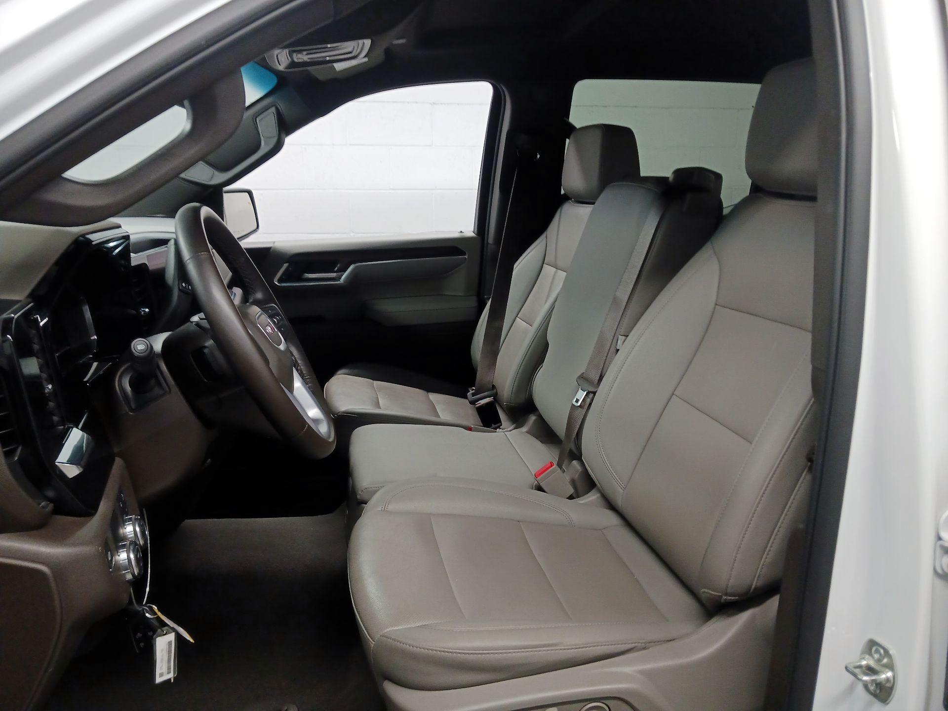 Thumbnail: 2025 GMC Sierra 1500 - 11