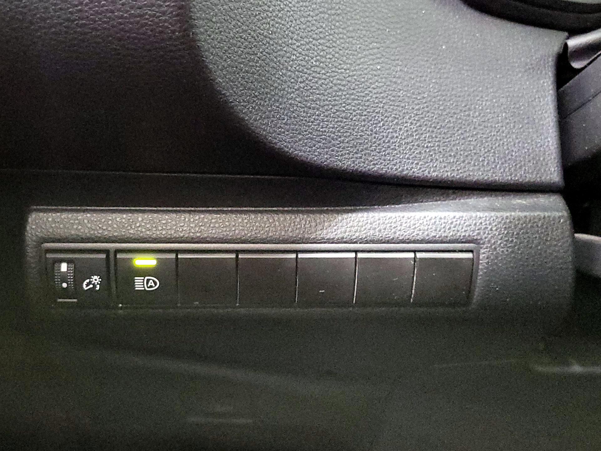 Thumbnail: 2024 Toyota Corolla - 13