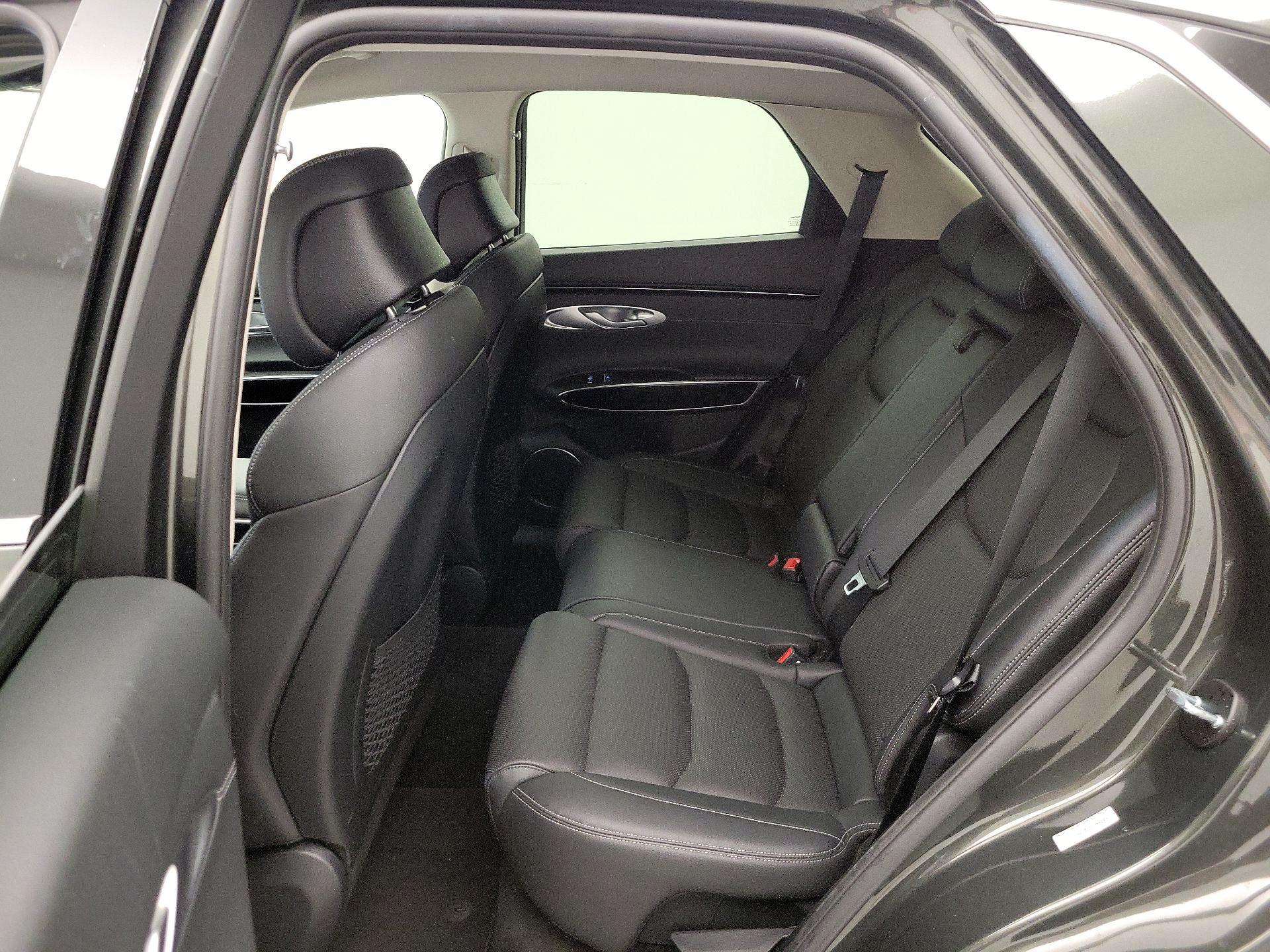 Thumbnail: 2025 Genesis GV70 - 20