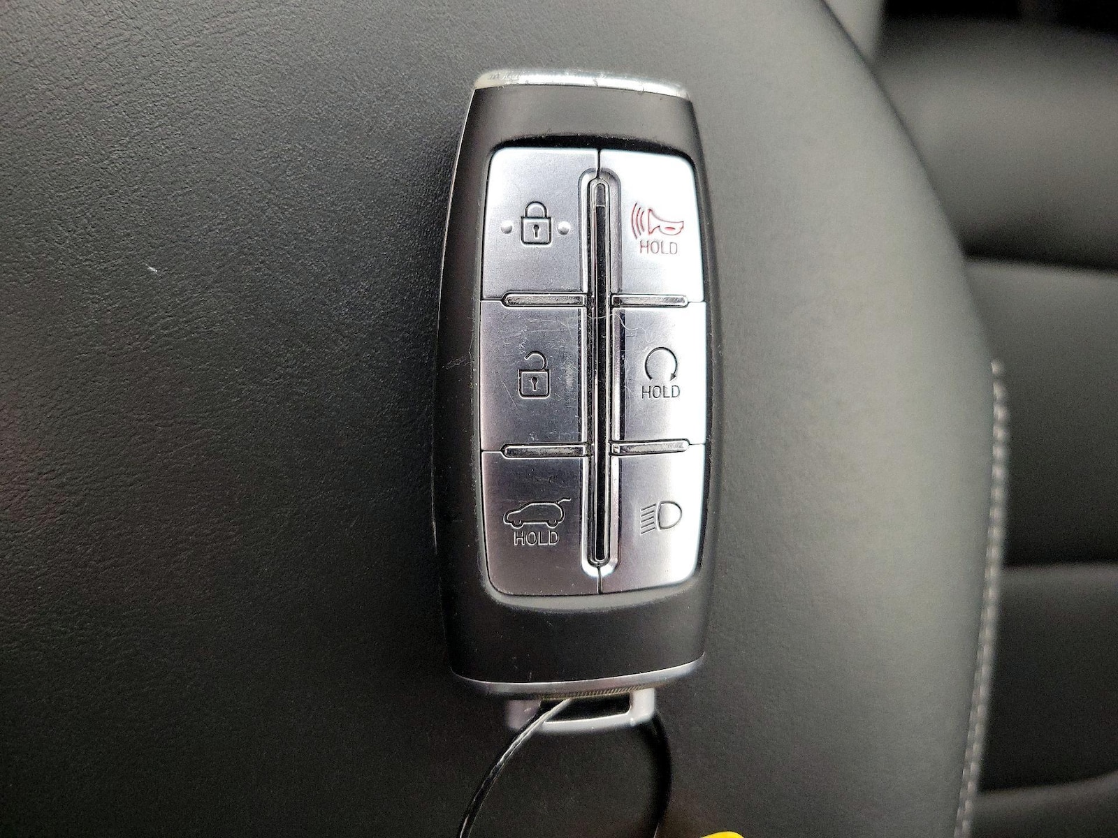 2025 GENESIS GV70 Standard - Photo 24