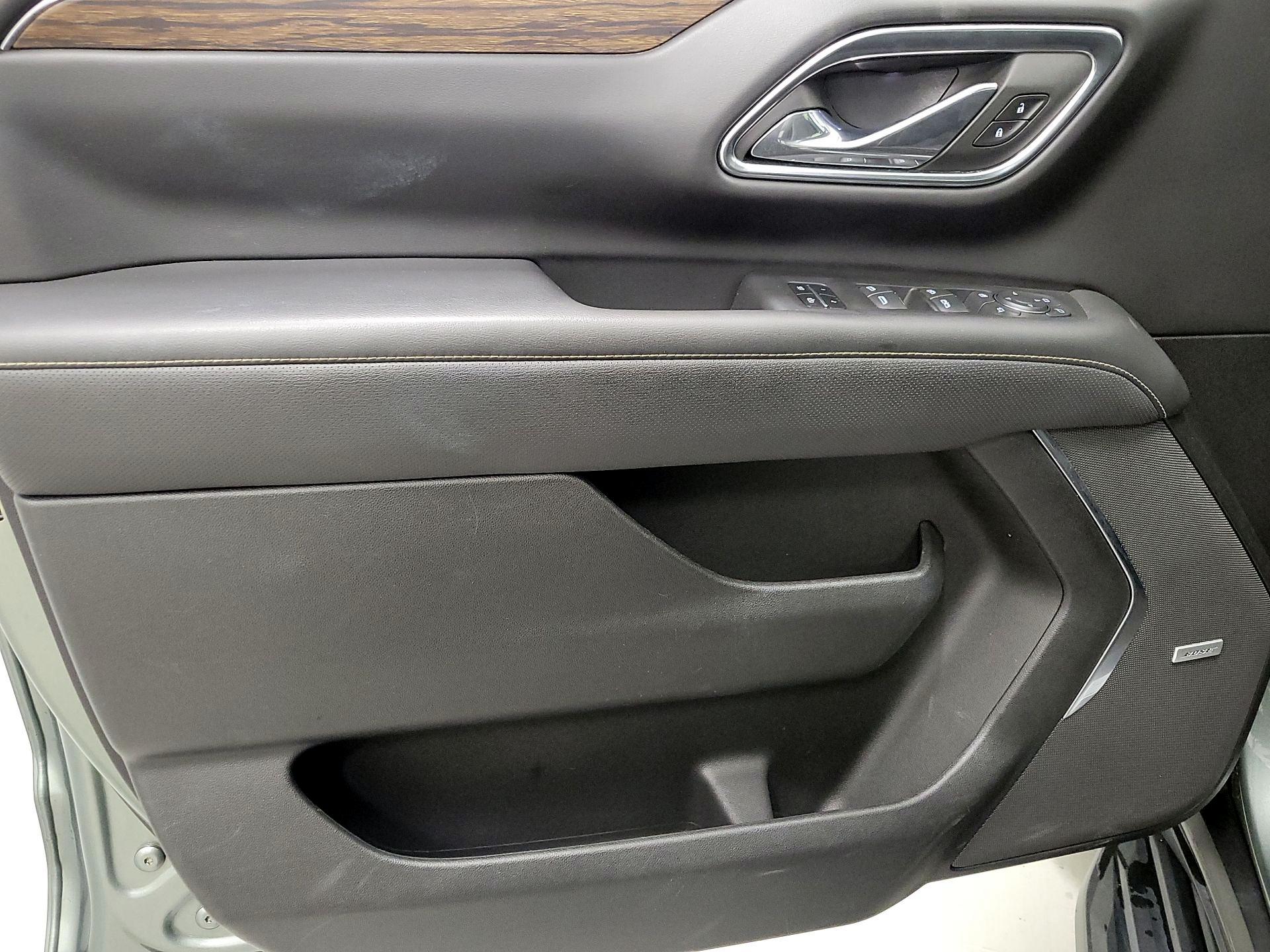 Thumbnail: 2023 Chevrolet Suburban - 12