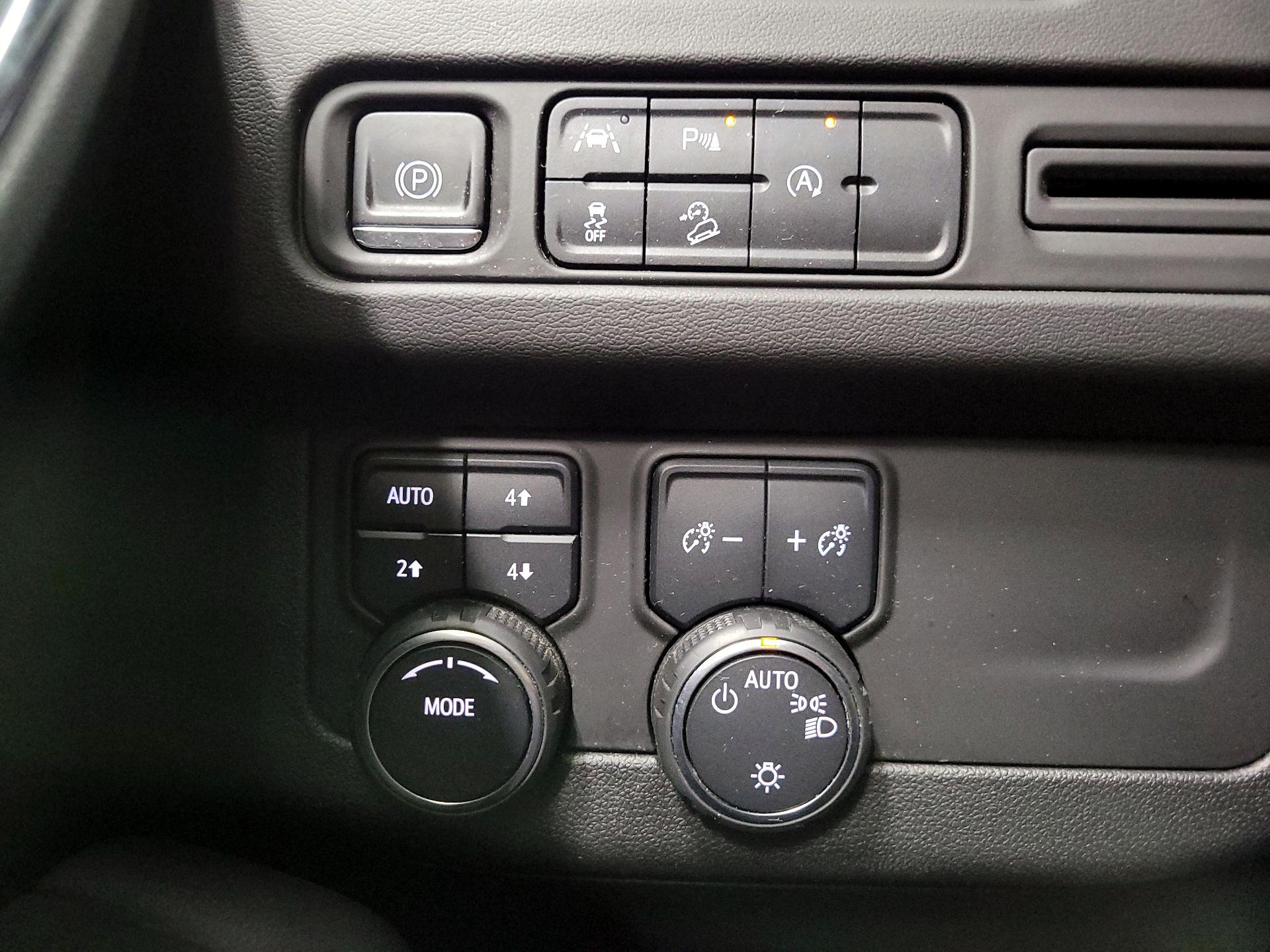 Thumbnail: 2023 Chevrolet Suburban - 13