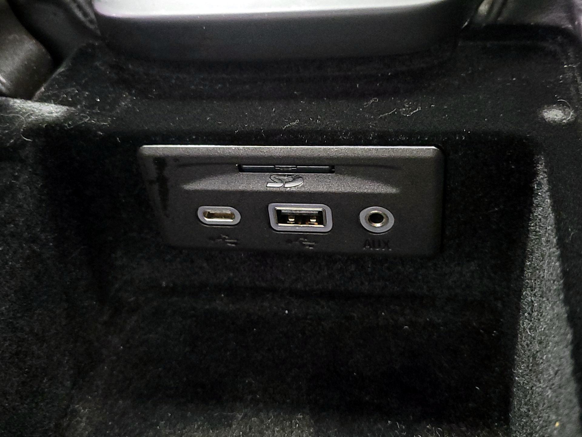 Thumbnail: 2021 Chevrolet Corvette - 17