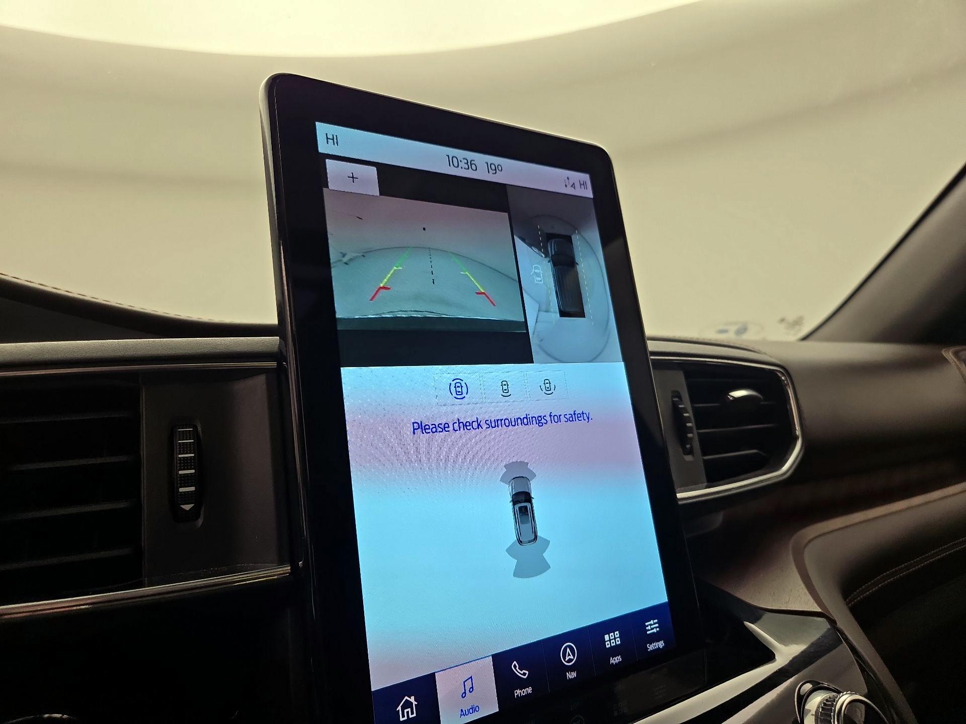 Thumbnail: 2022 Ford Explorer - 15