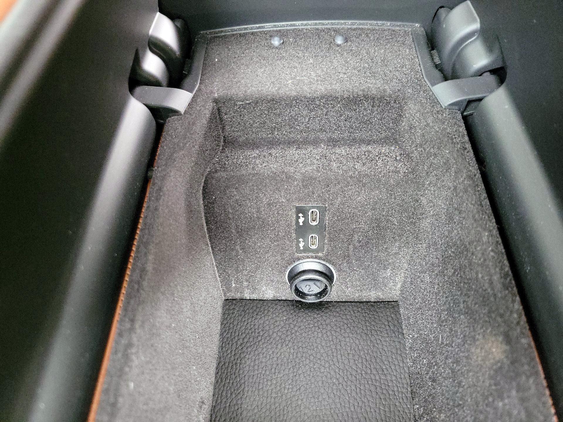 Thumbnail: 2024 BMW i7 - 19