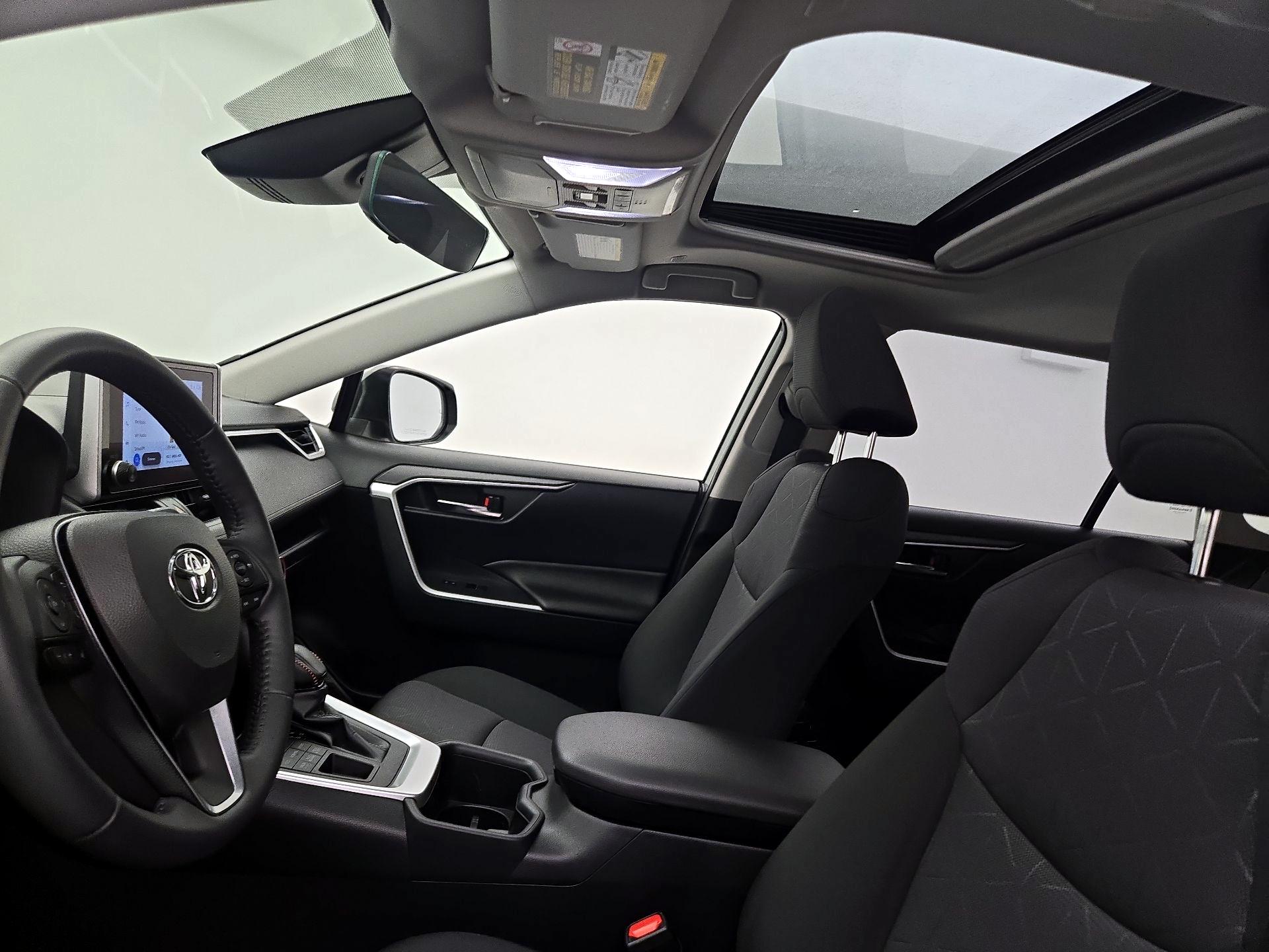 Thumbnail: 2023 Toyota RAV4 - 19