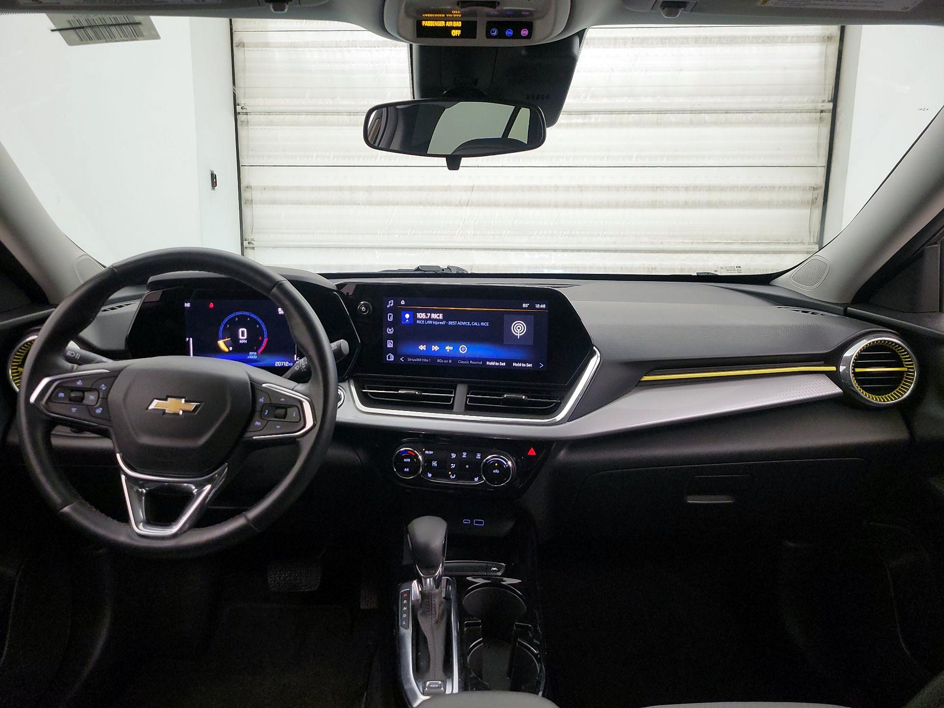 Thumbnail: 2024 Chevrolet Trax - 9