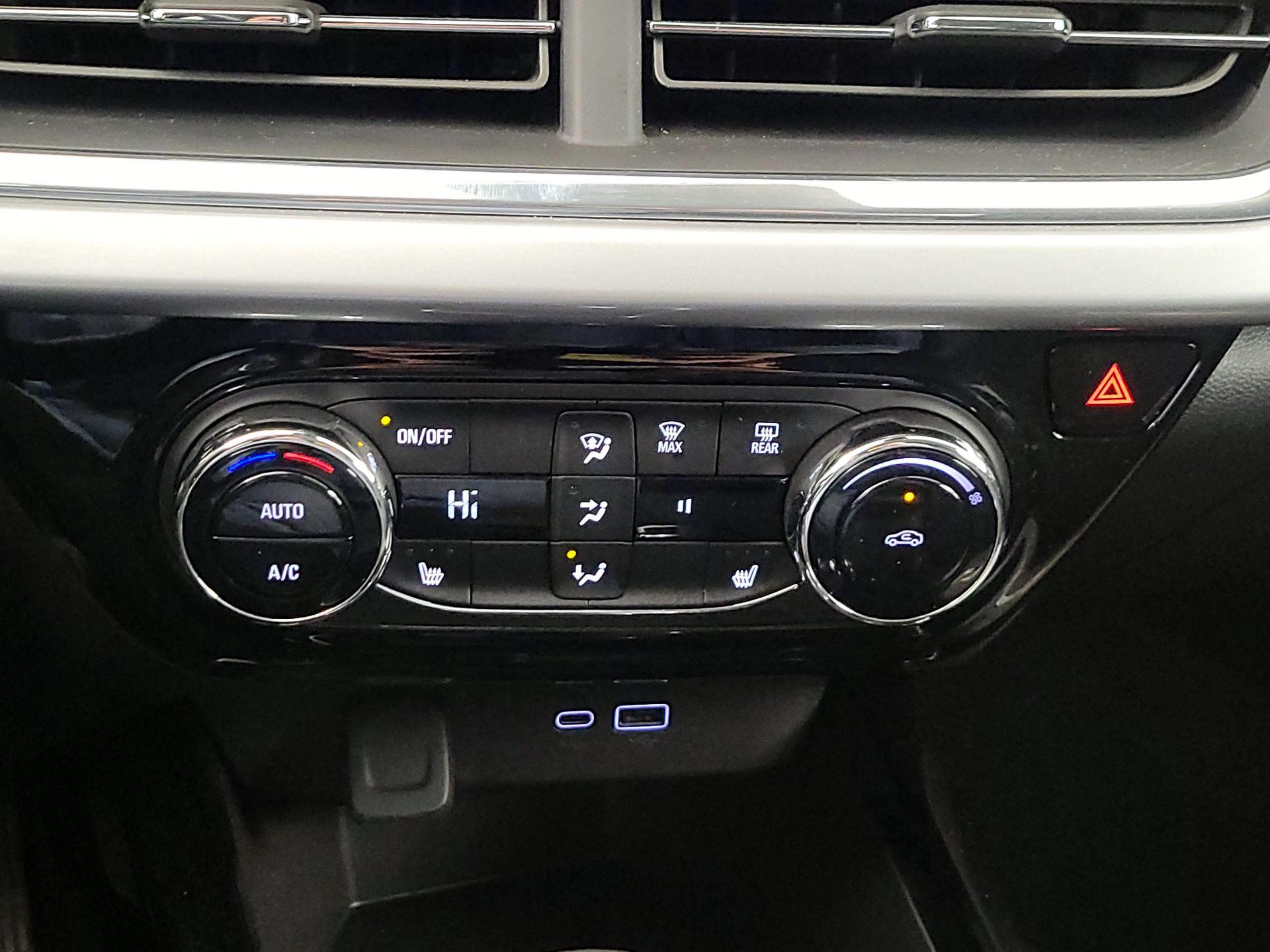 Thumbnail: 2024 Chevrolet Trax - 16