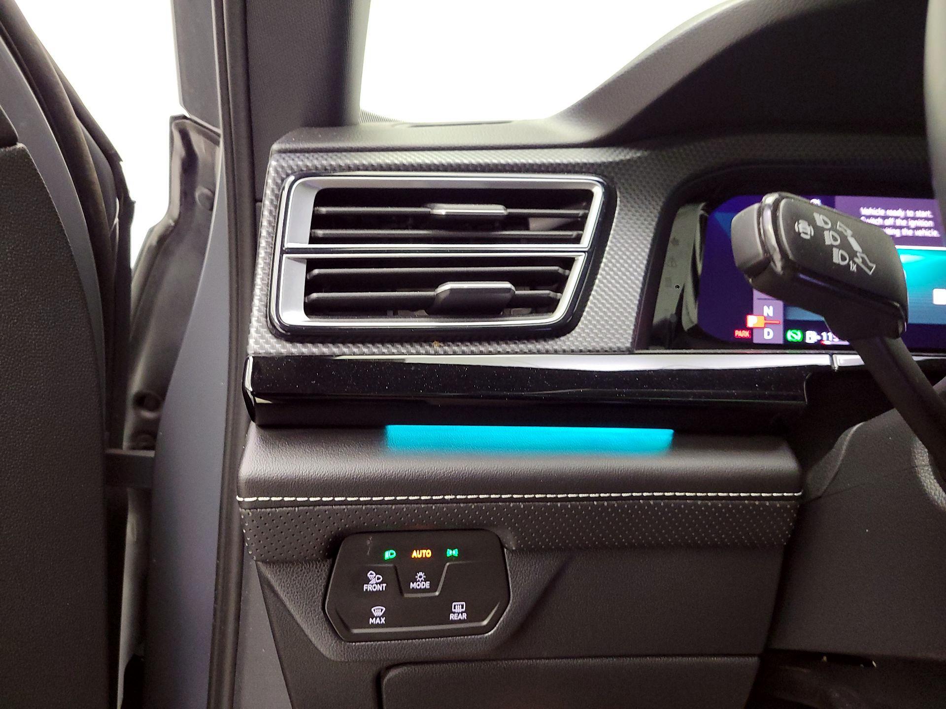 Thumbnail: 2024 Volkswagen Atlas - 13