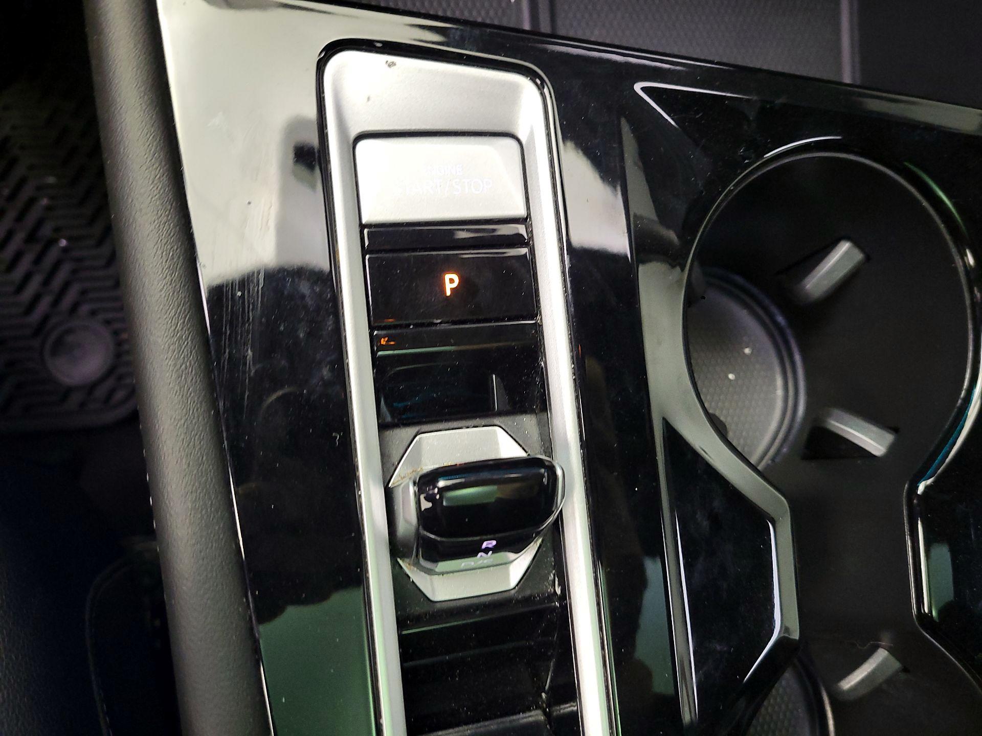 Thumbnail: 2024 Volkswagen Atlas - 17