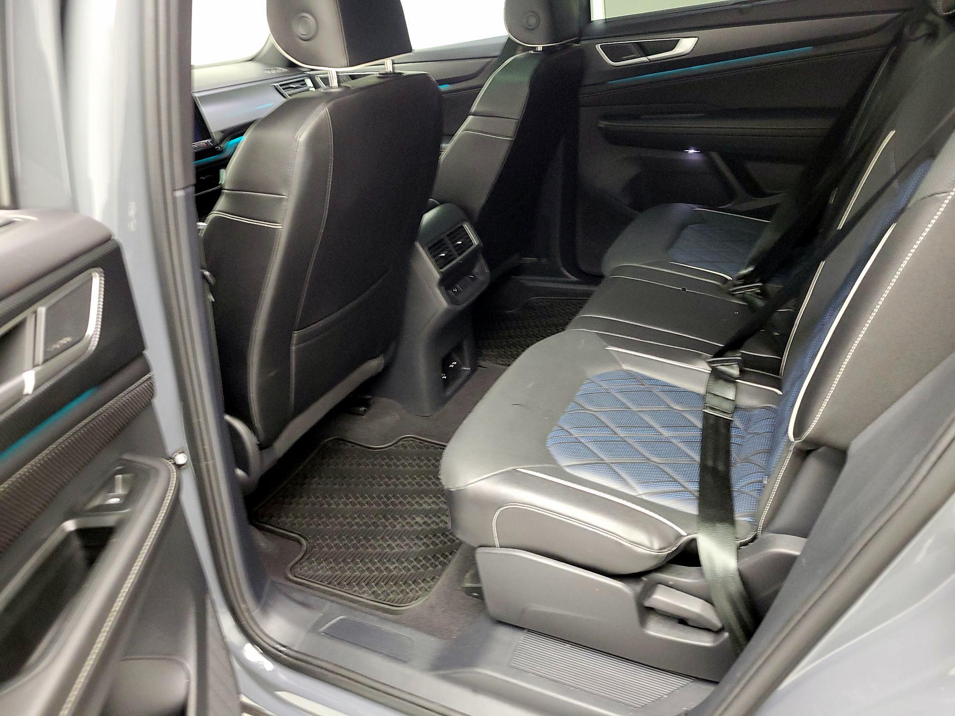 Thumbnail: 2024 Volkswagen Atlas - 19