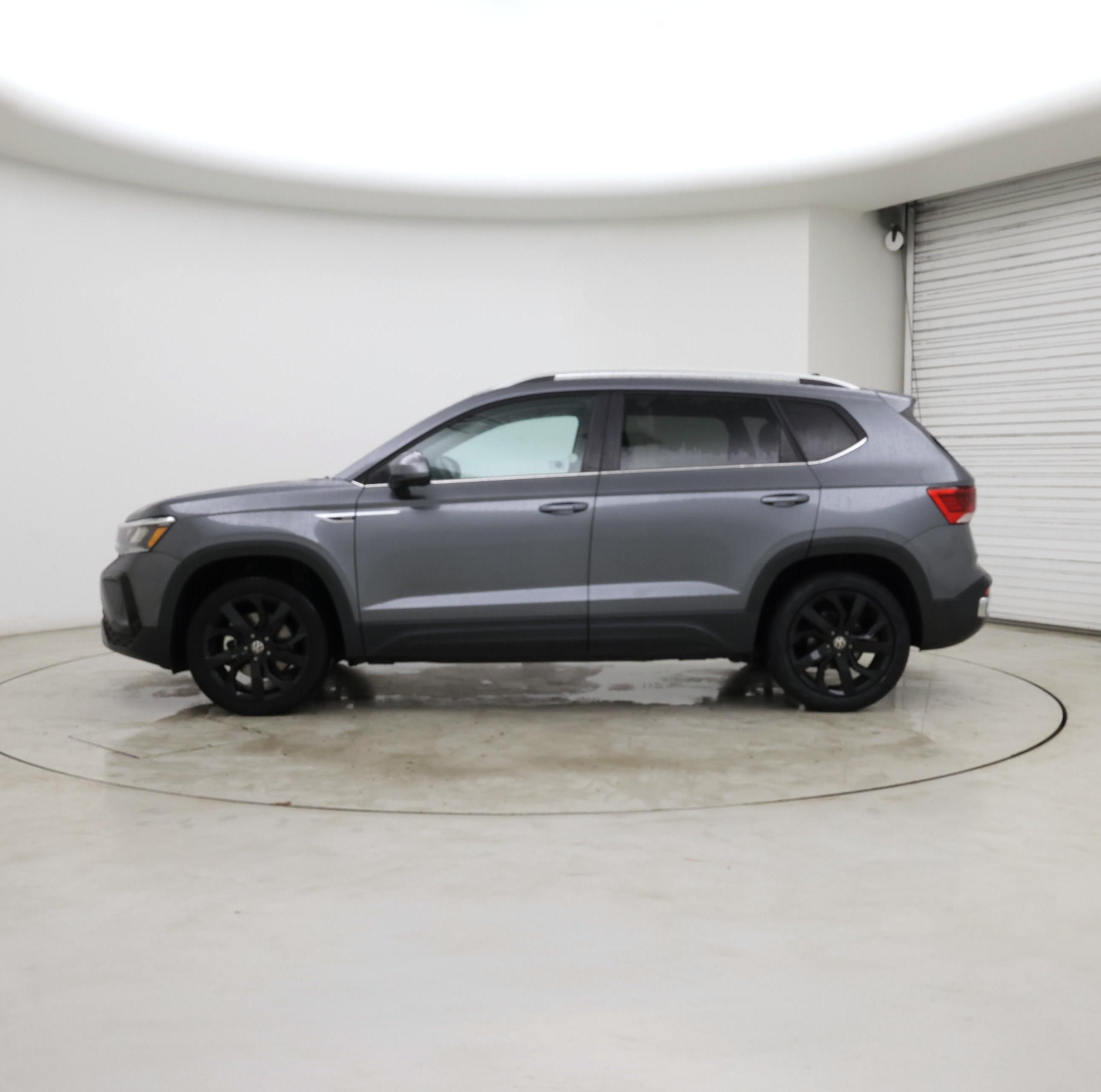 Thumbnail: 2024 Volkswagen Taos - 3