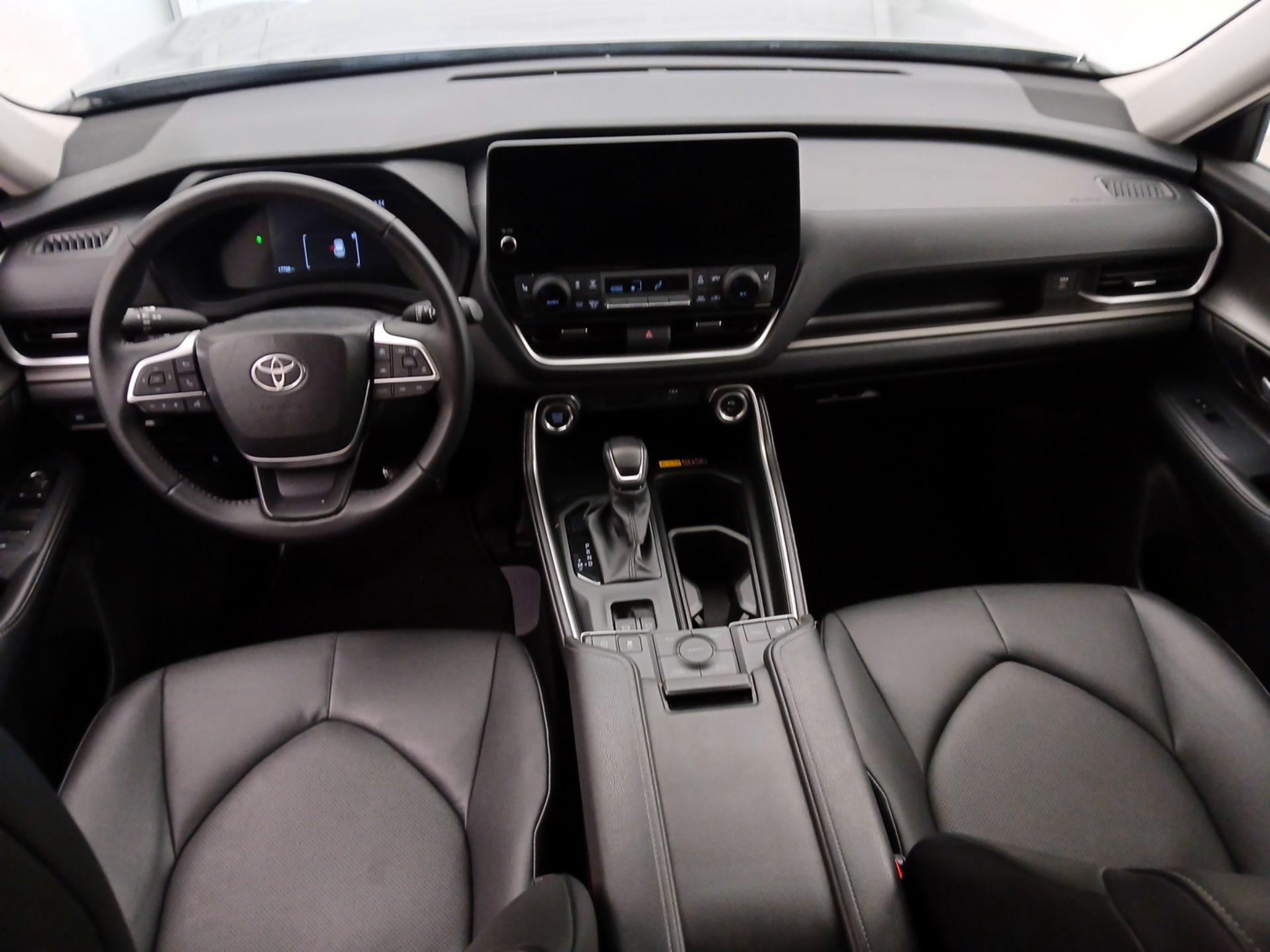 Thumbnail: 2025 Toyota Grand Highlander - 9