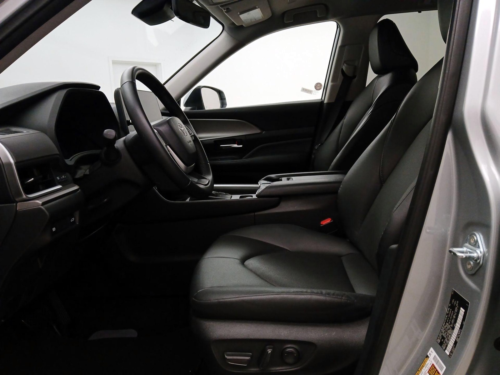 2025 Toyota Grand Highlander XLE - Photo 12