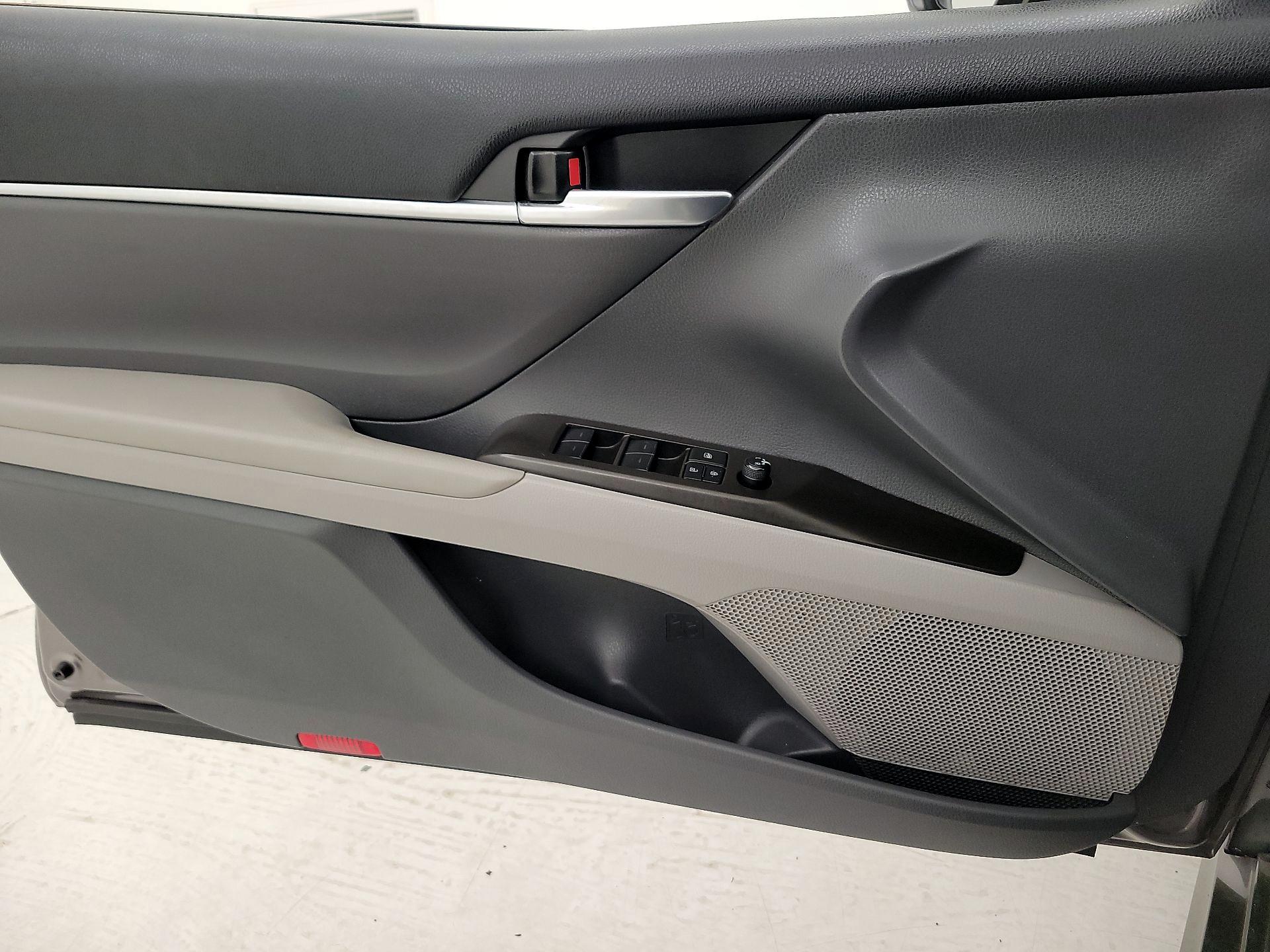 Thumbnail: 2023 Toyota Camry - 12