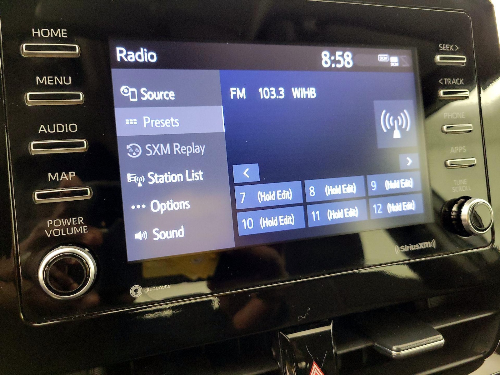 2023 Toyota Camry LE - Photo 16