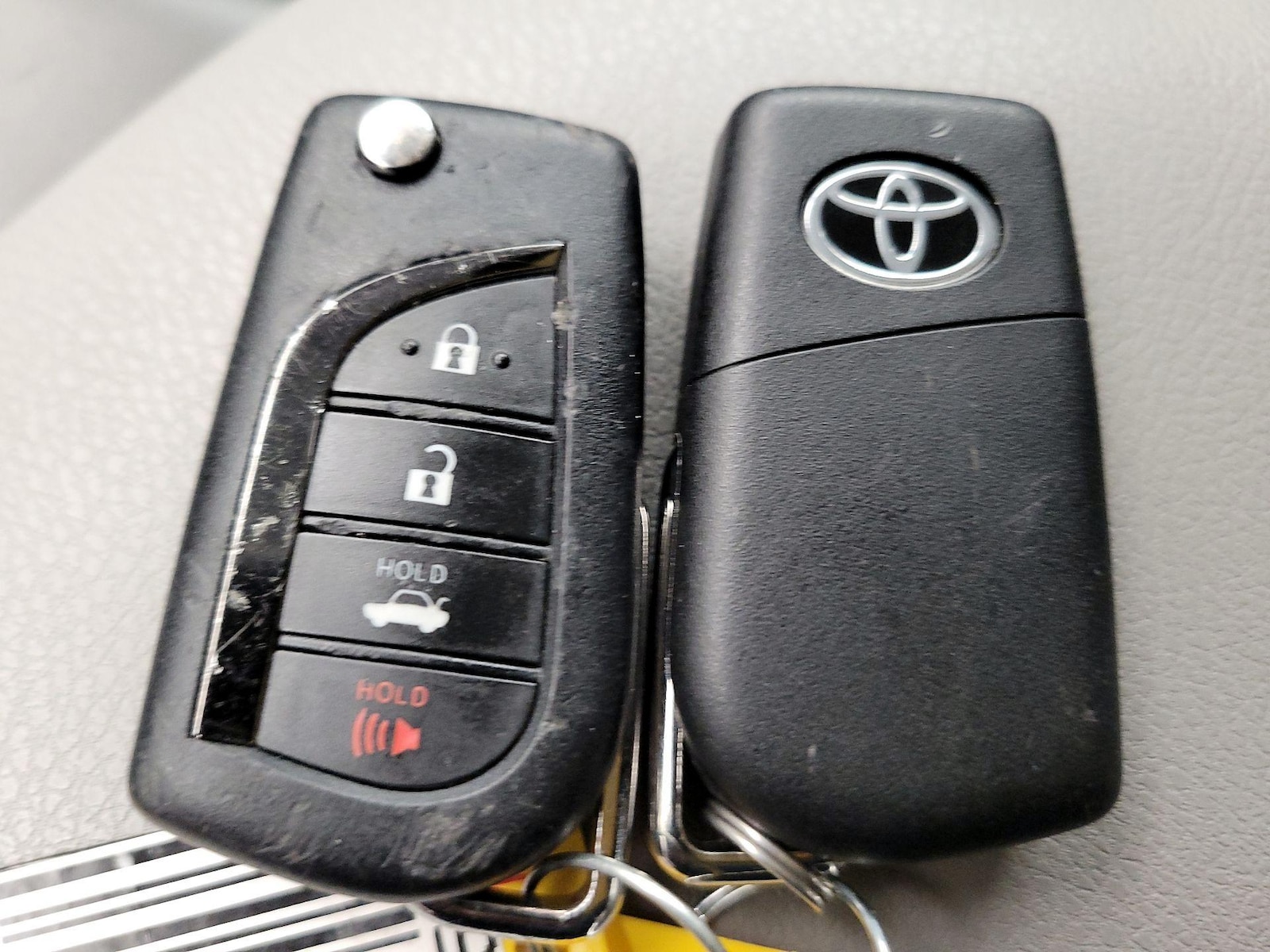 2023 Toyota Camry LE - Photo 23