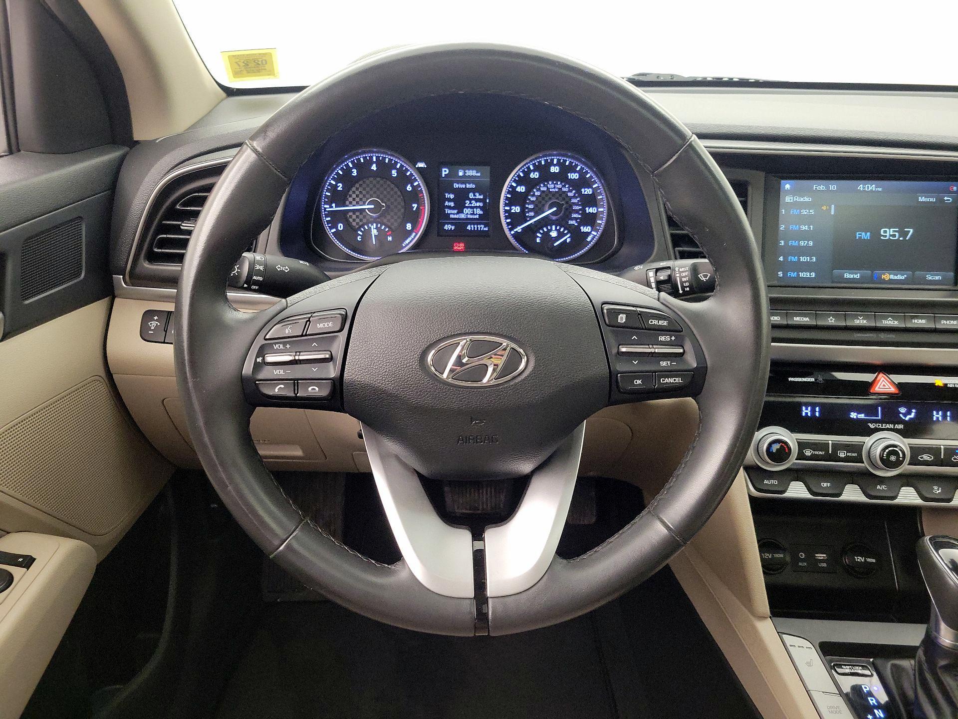 Thumbnail: 2020 Hyundai Elantra - 10