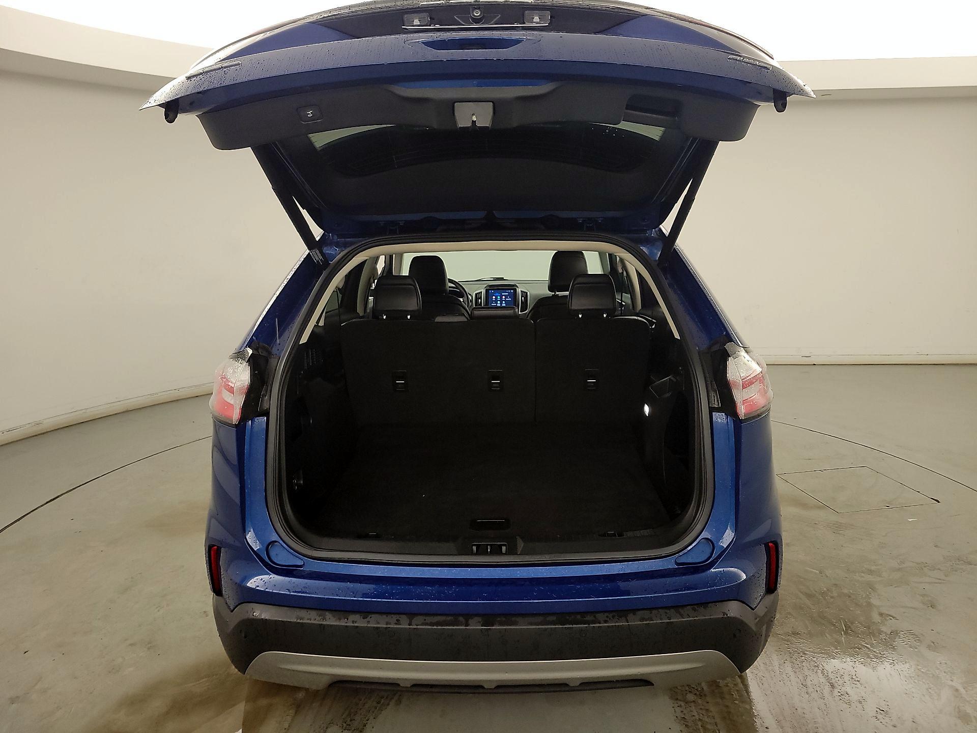 Thumbnail: 2021 Ford Edge - 20