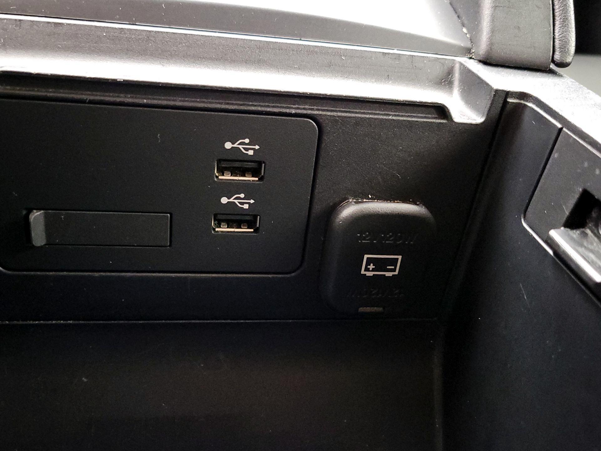 Thumbnail: 2023 Mazda Mazda3 - 18