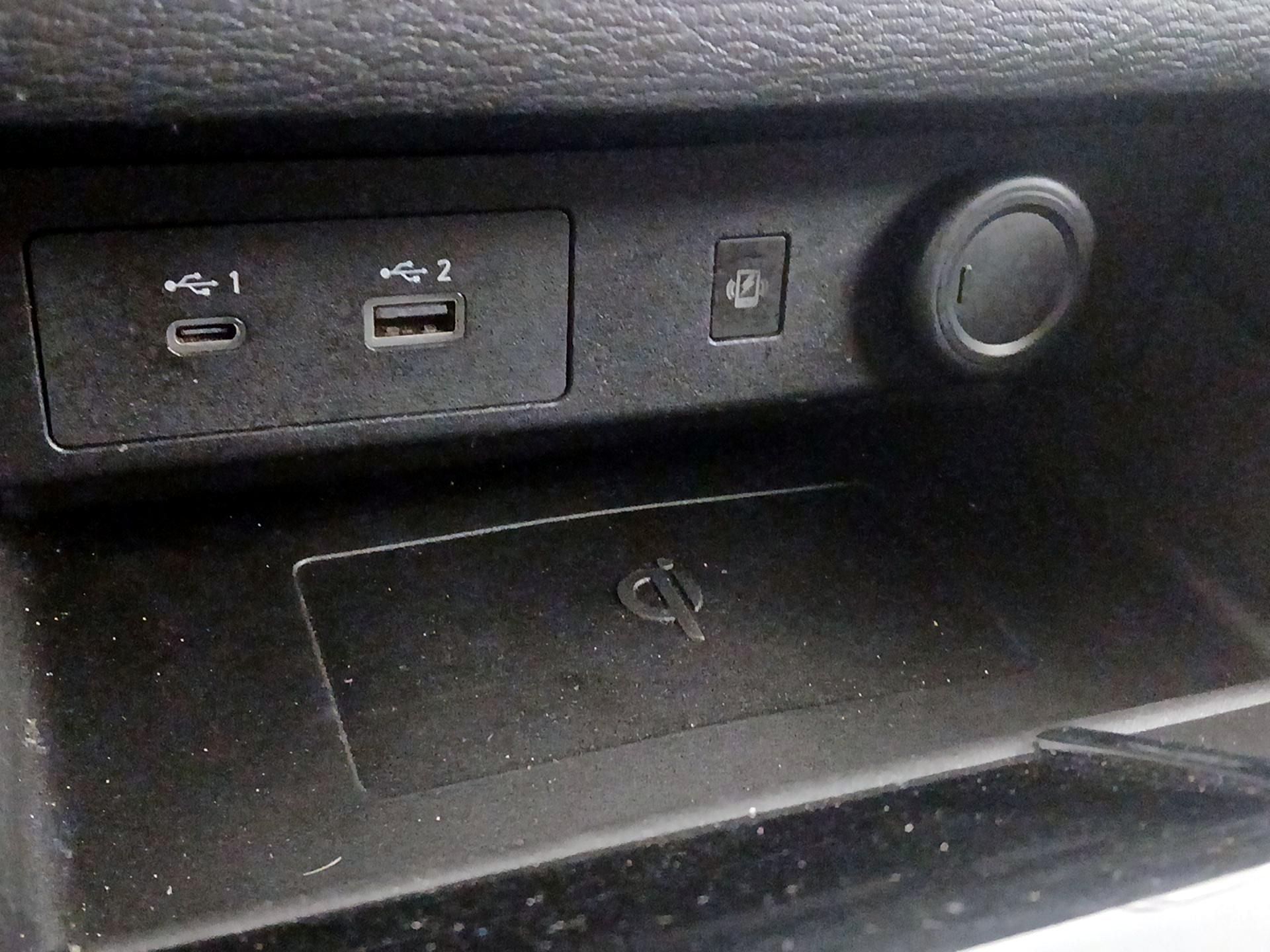 Thumbnail: 2022 Mitsubishi Outlander - 19