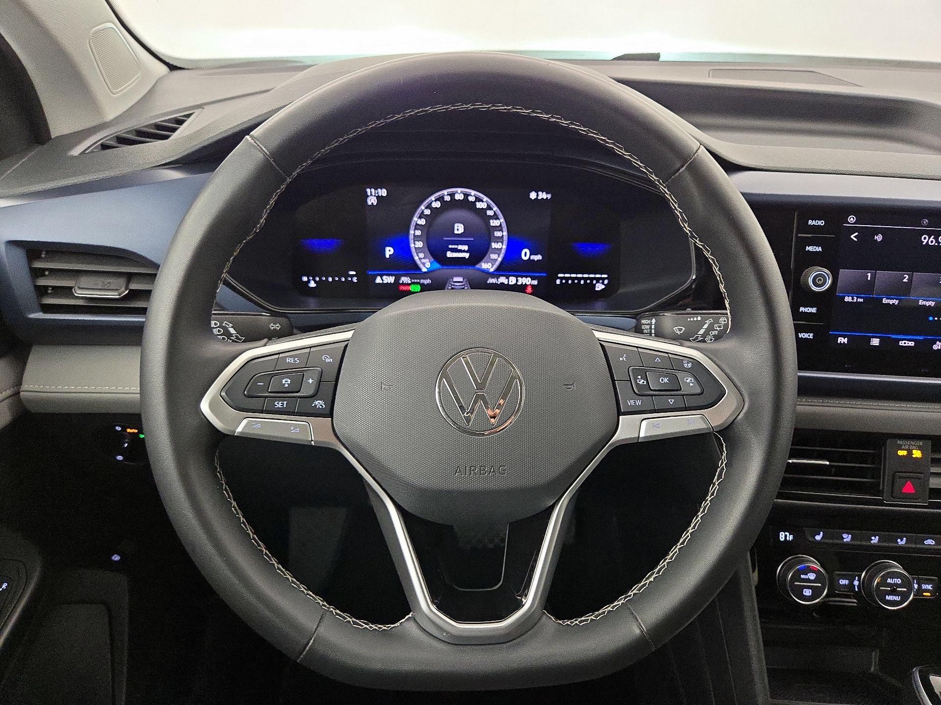 Thumbnail: 2024 Volkswagen Taos - 10