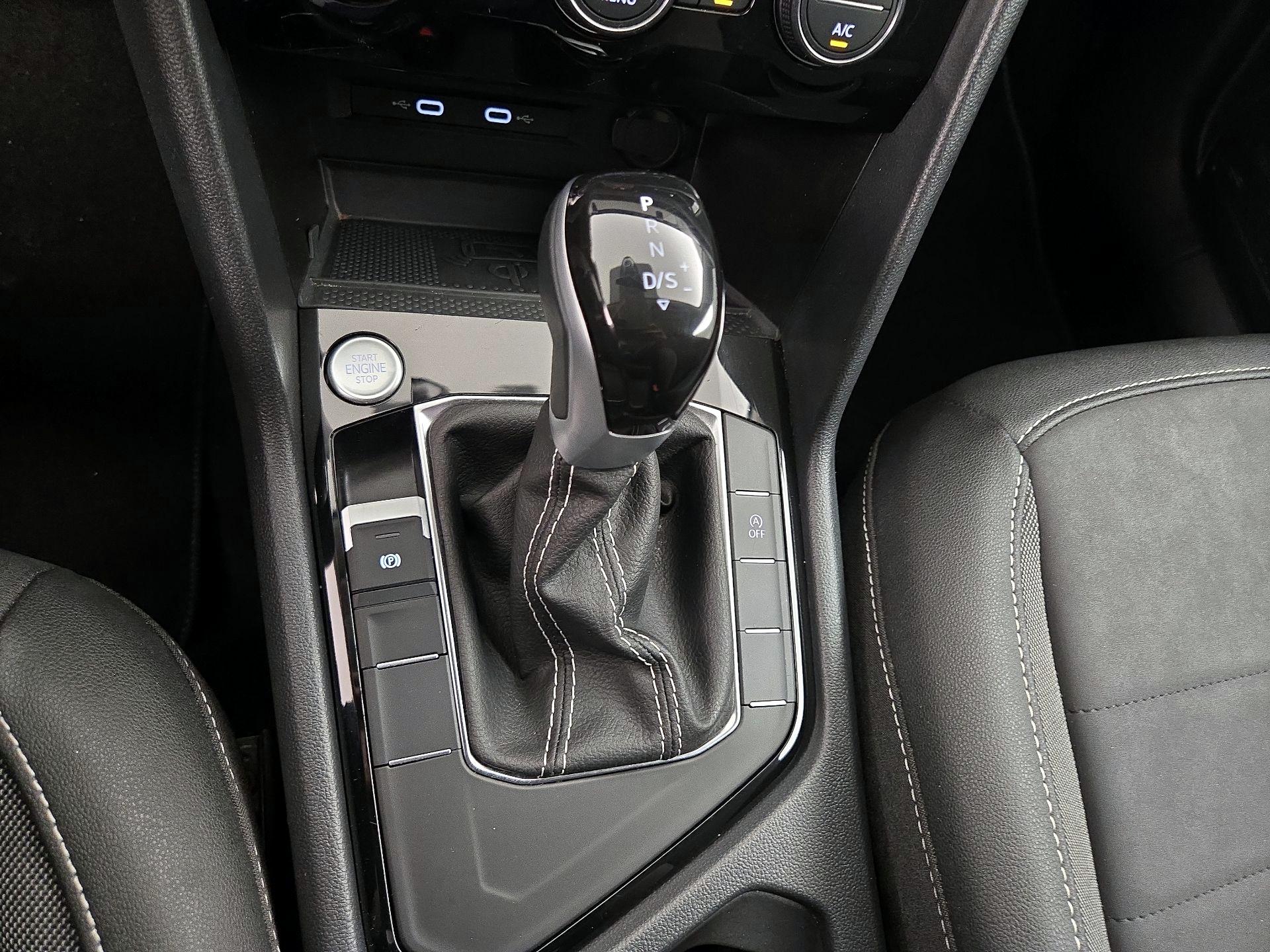 Thumbnail: 2024 Volkswagen Taos - 17